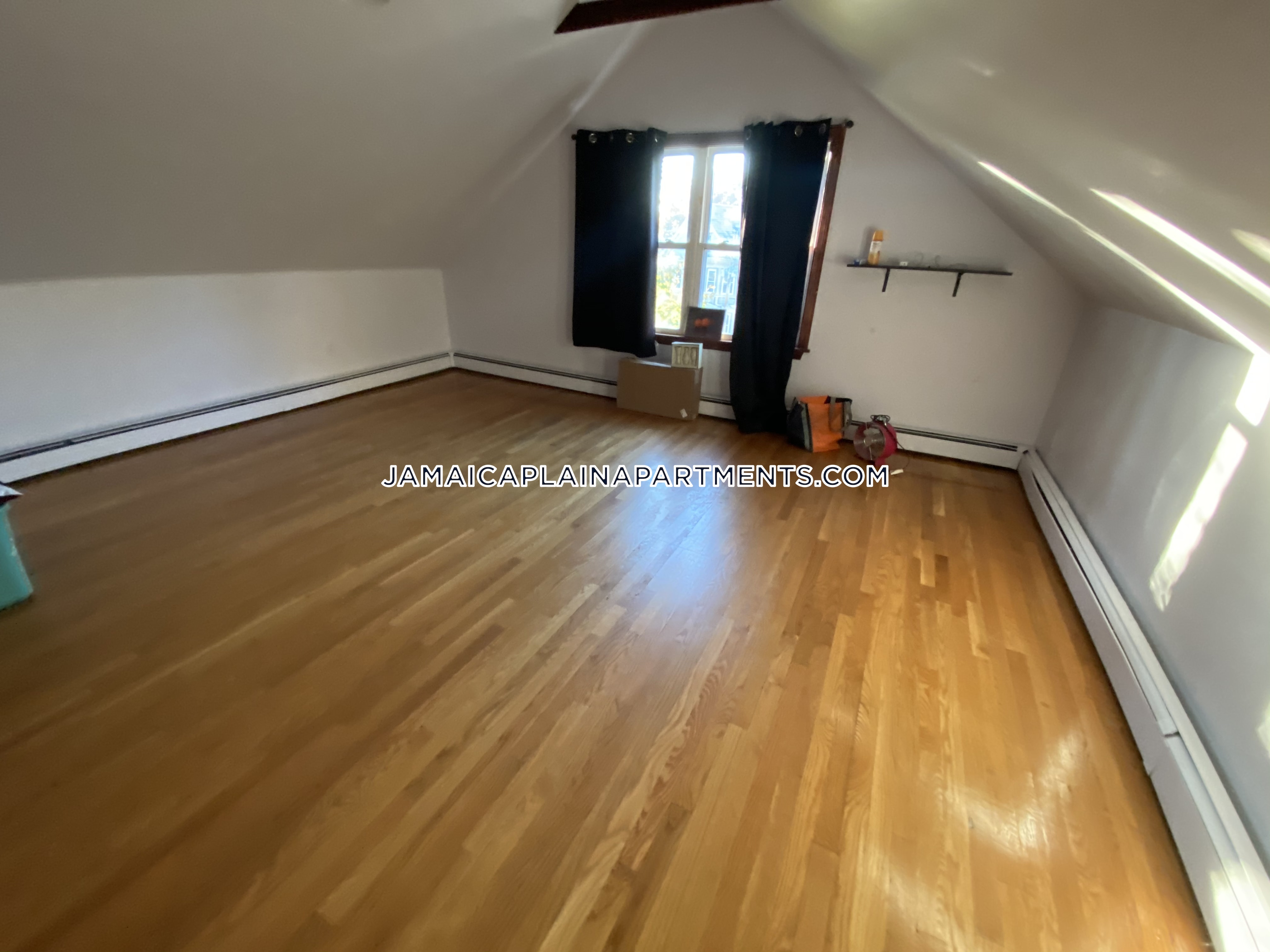 47 Creighton, Jamaica Plain