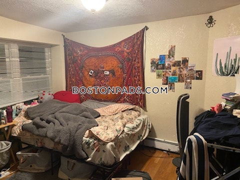 78 Hammond St, Roxbury