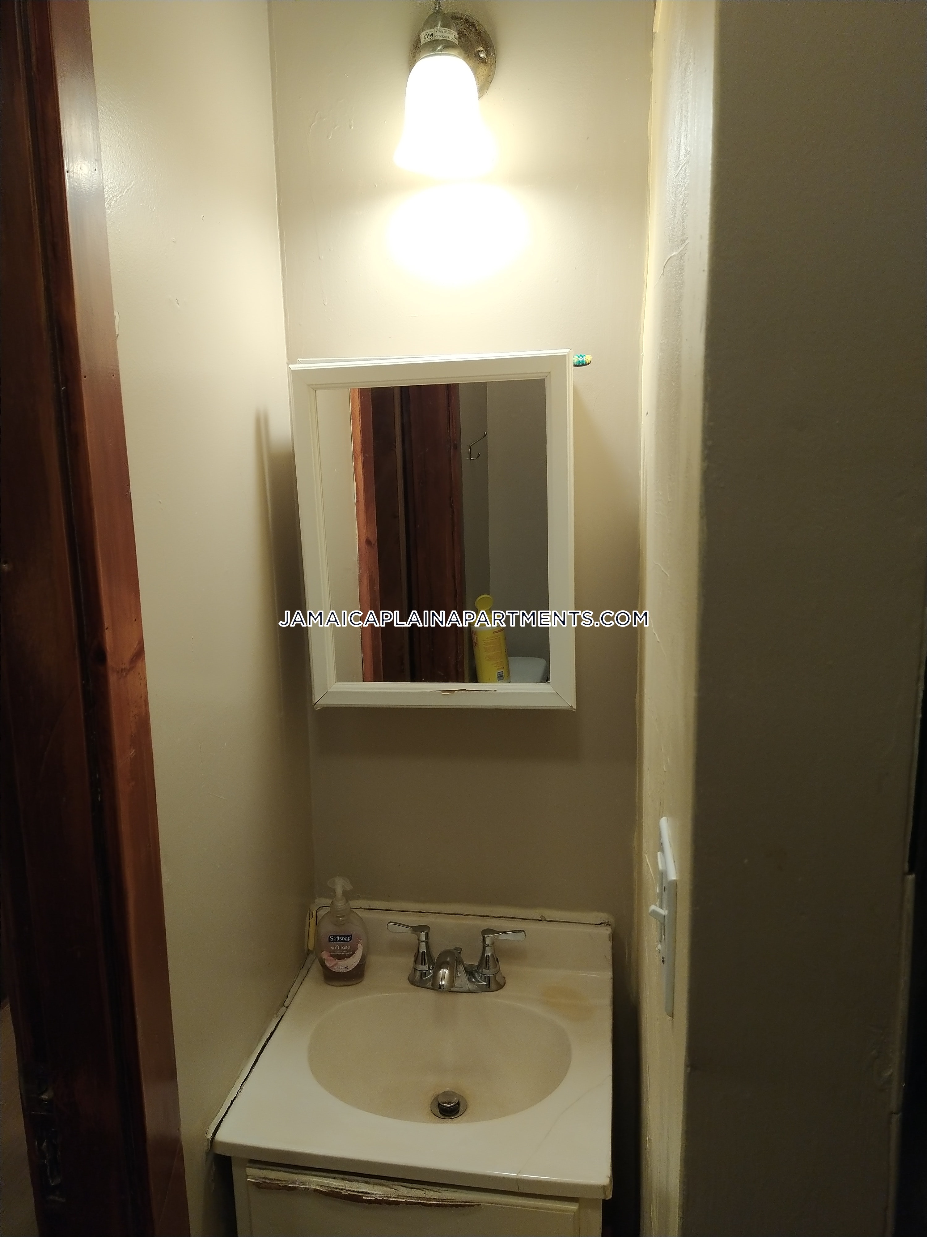 47 Creighton, Jamaica Plain