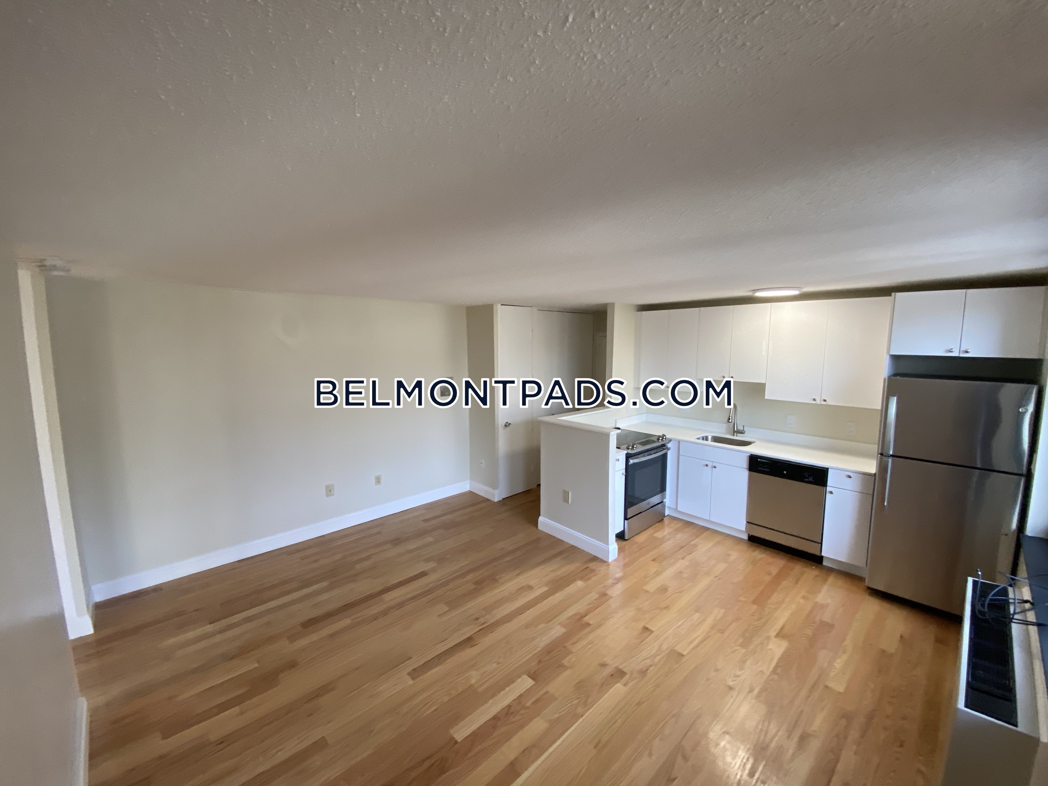 125 Trapelo Rd, Cushing Square