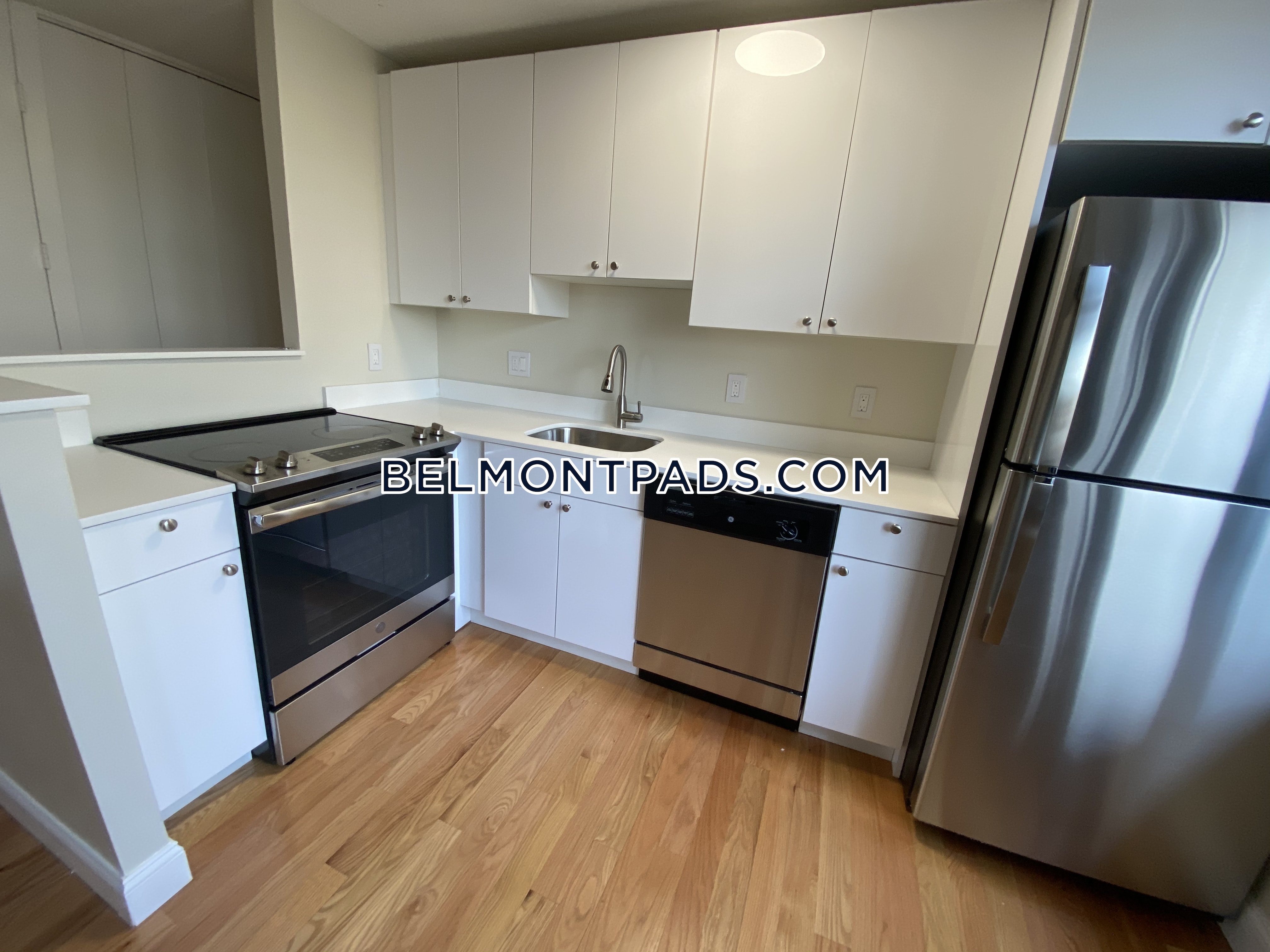 125 Trapelo Rd, Cushing Square