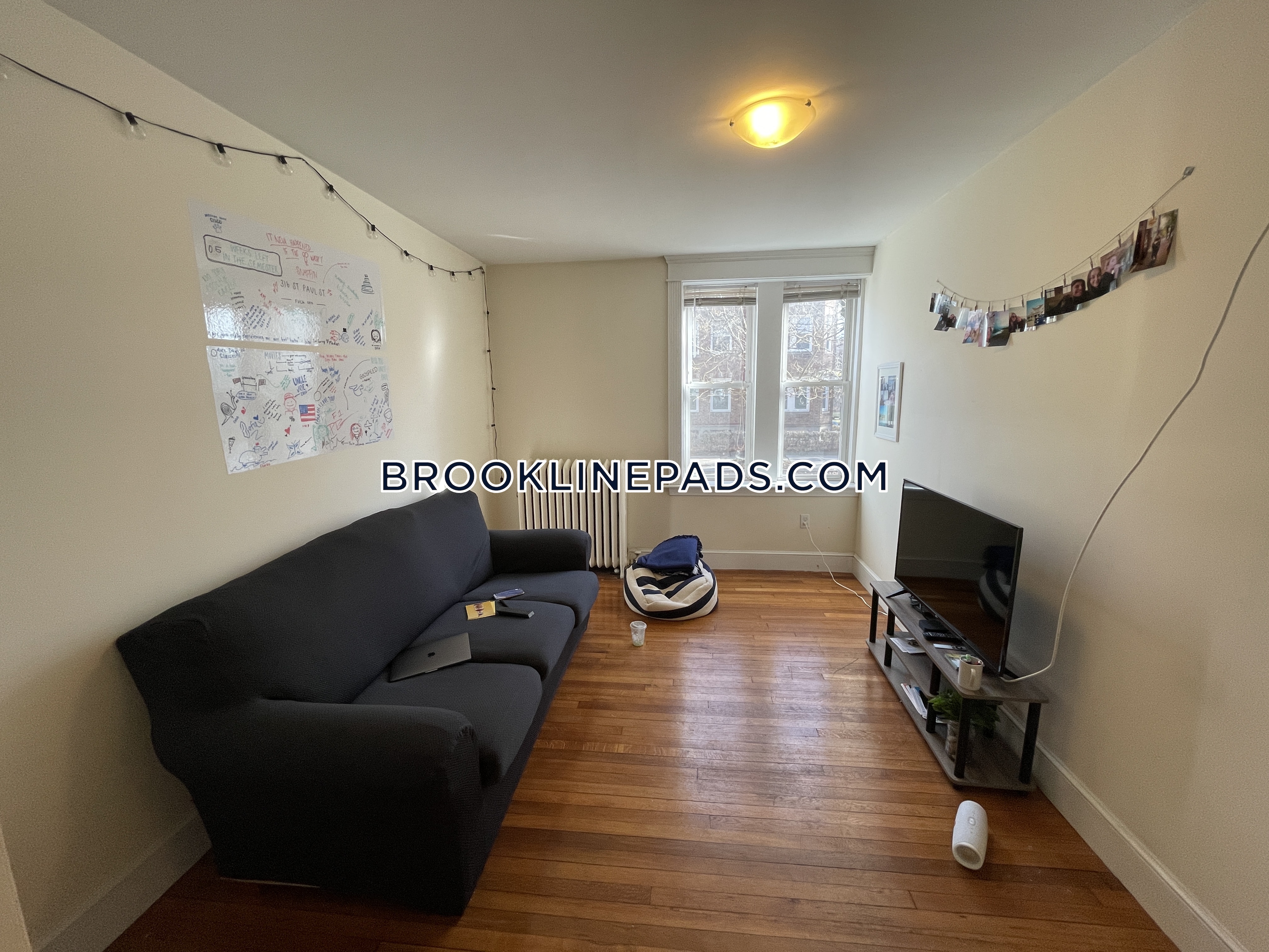 316 Saint Paul St, Longwood