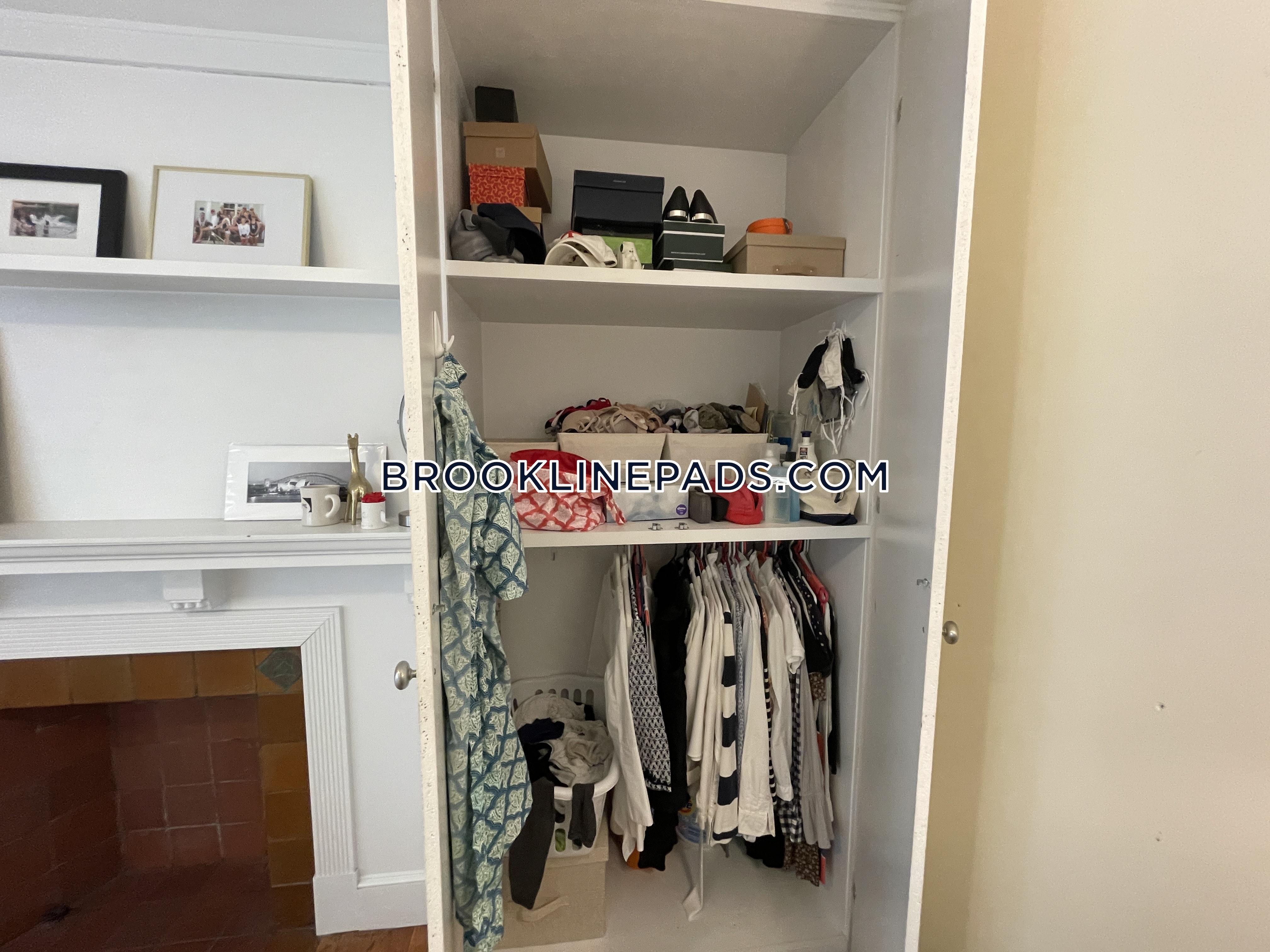 316 Saint Paul St, Longwood