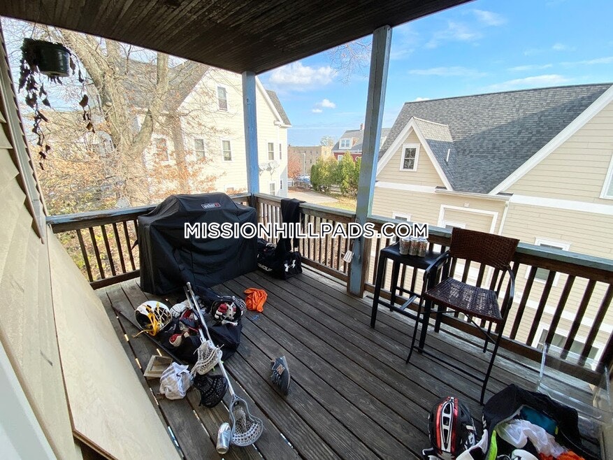 45 Cherokee St, Mission Hill