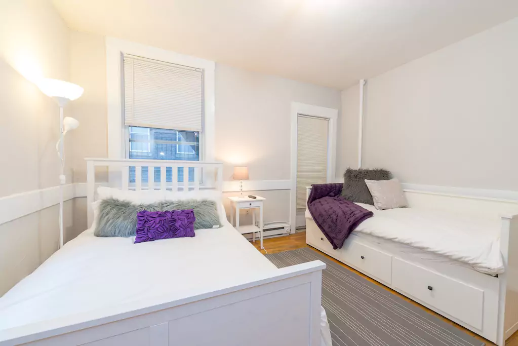 163 Endicott St, North End