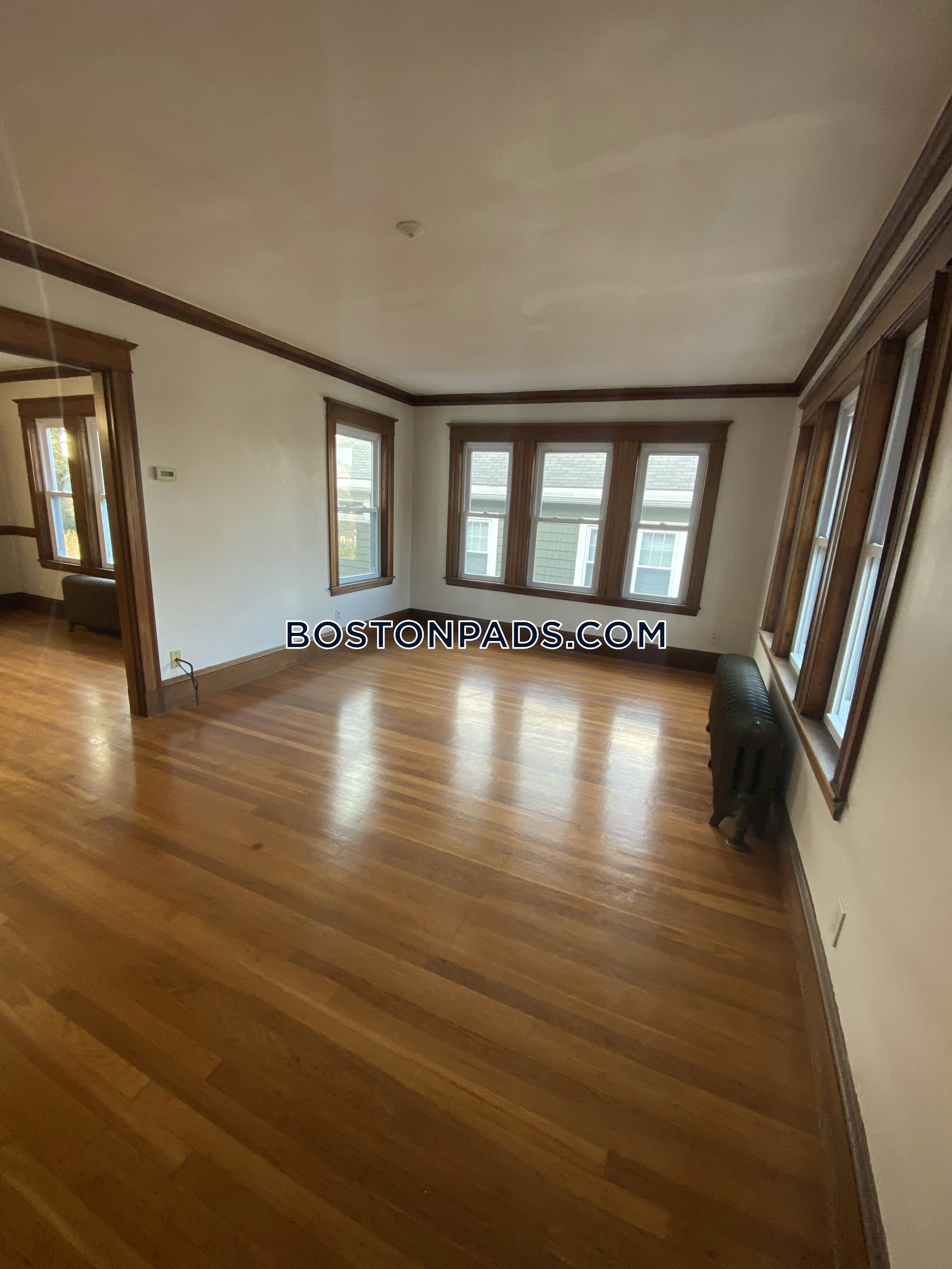 61 Newport St, Arlington