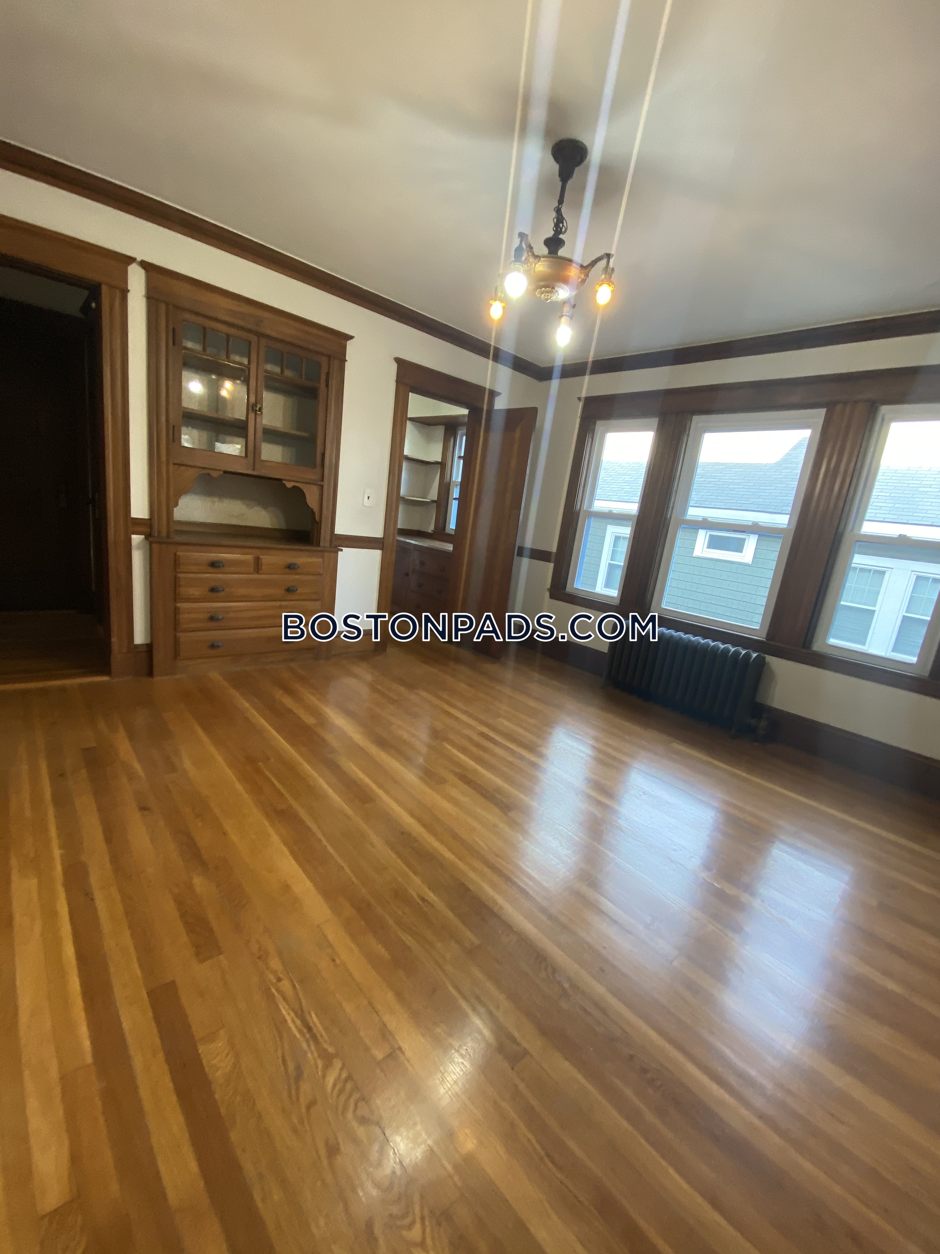 61 Newport St, Arlington