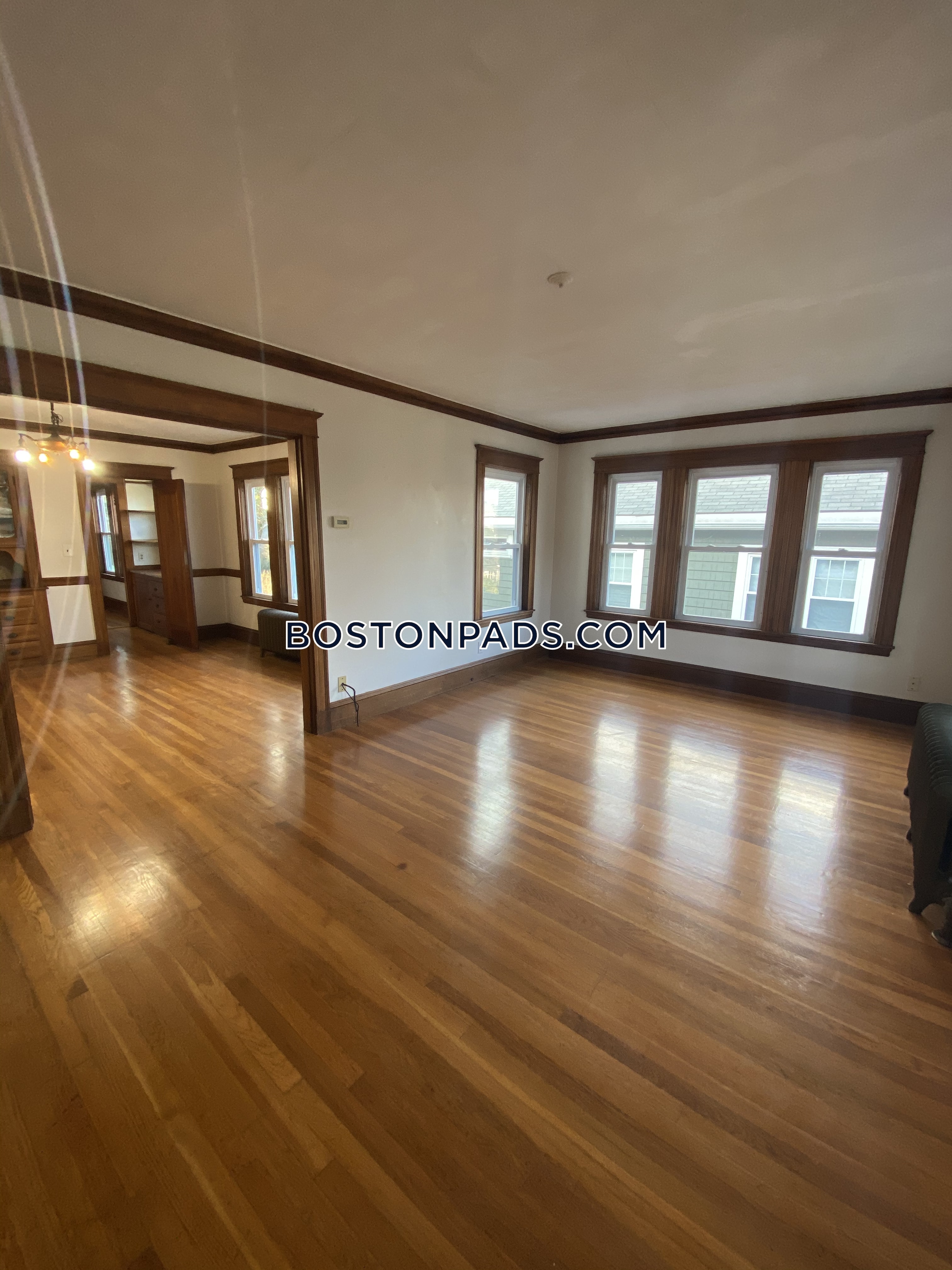 61 Newport St, Arlington