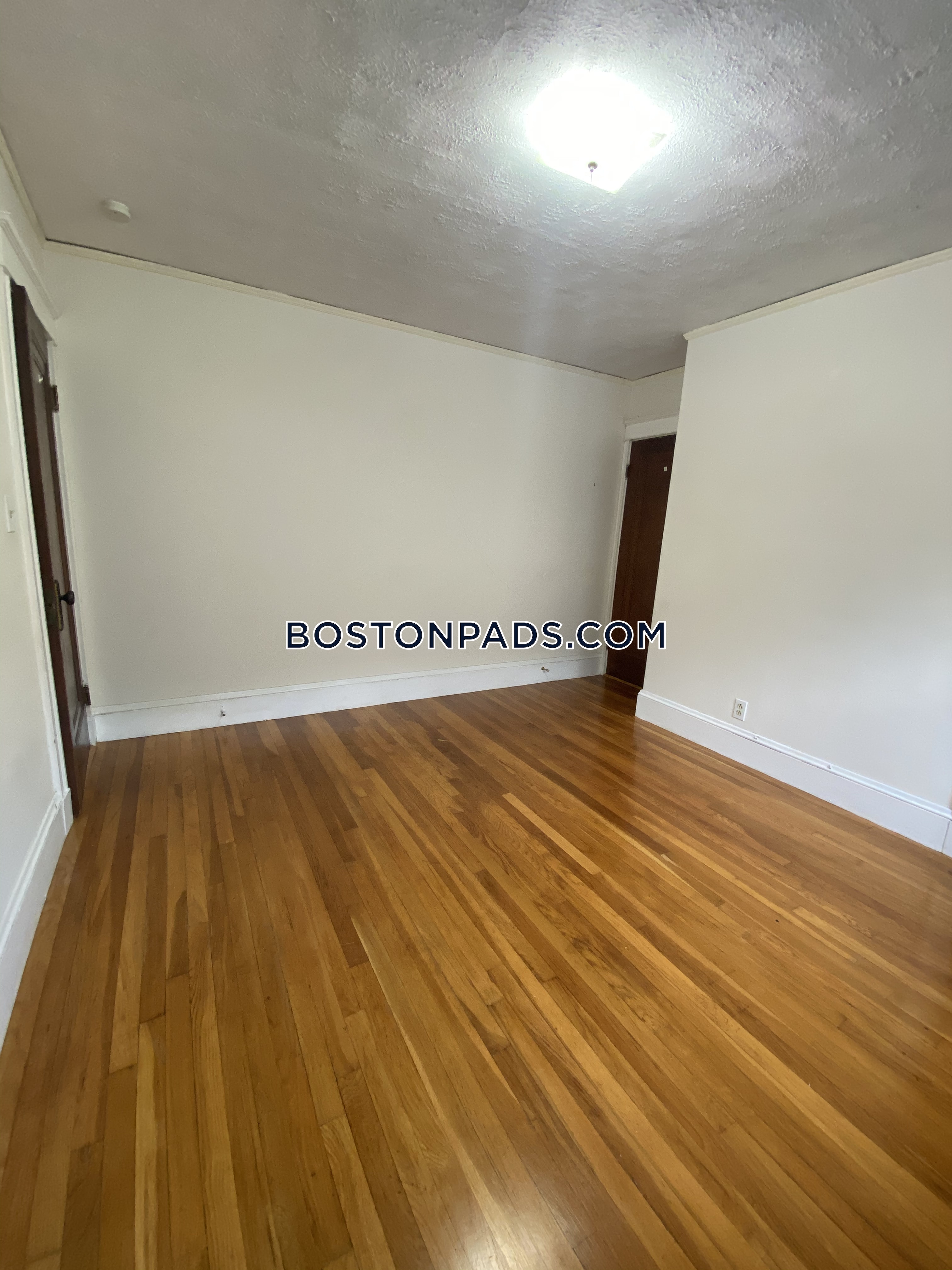 61 Newport St, Arlington