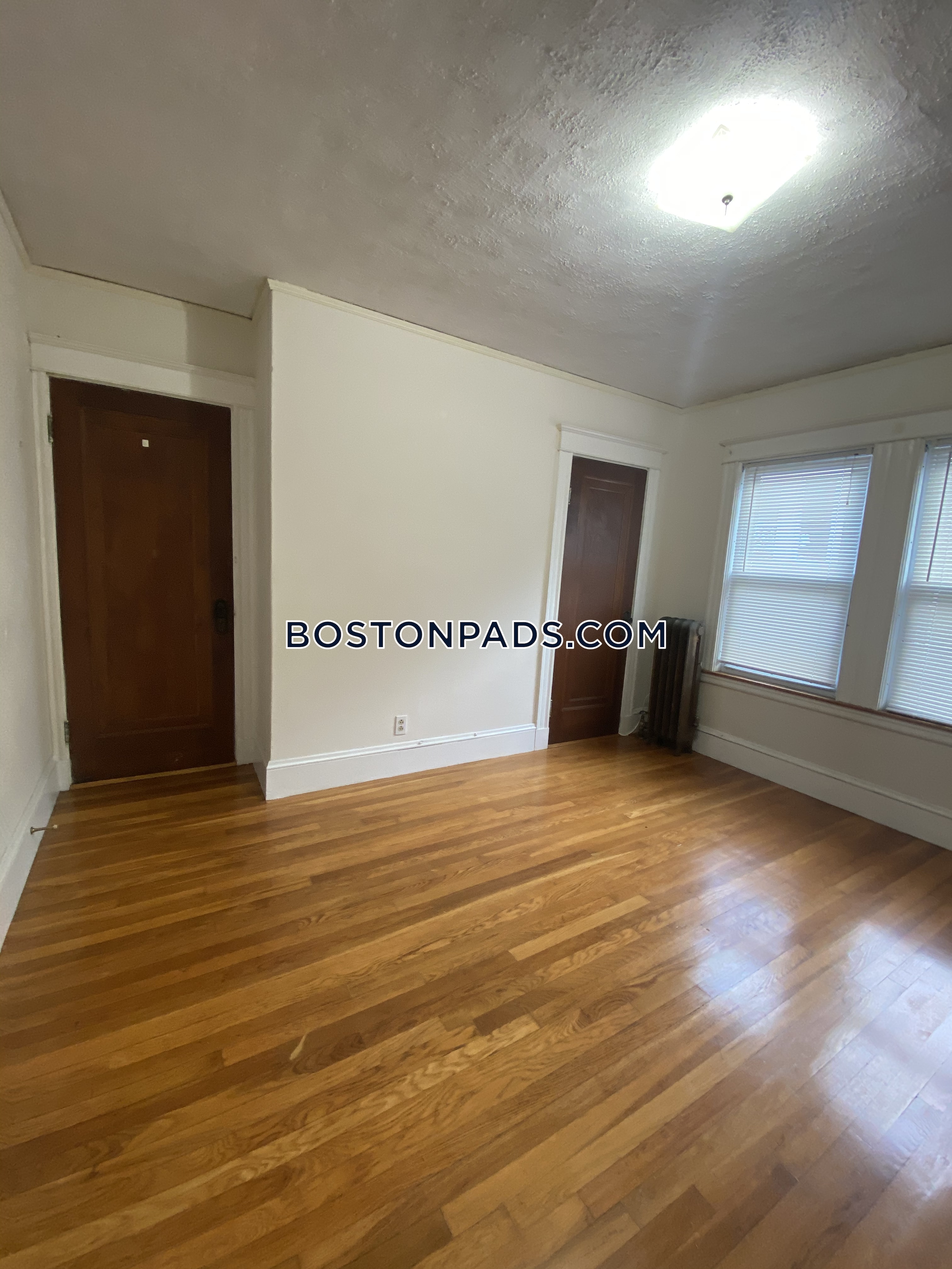 61 Newport St, Arlington