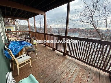 22 Fisher Ave, Mission Hill