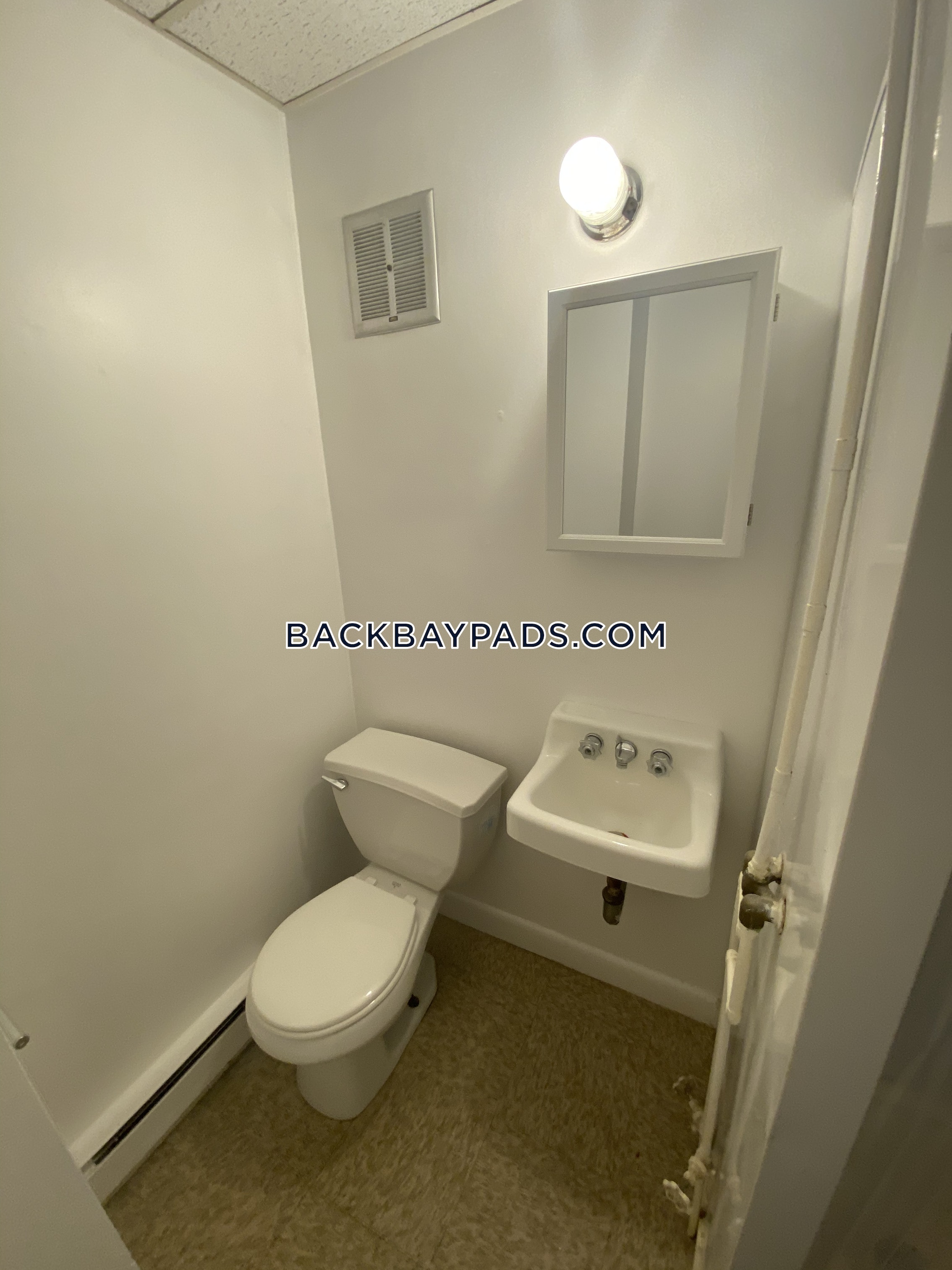 405 Beacon St, Back Bay