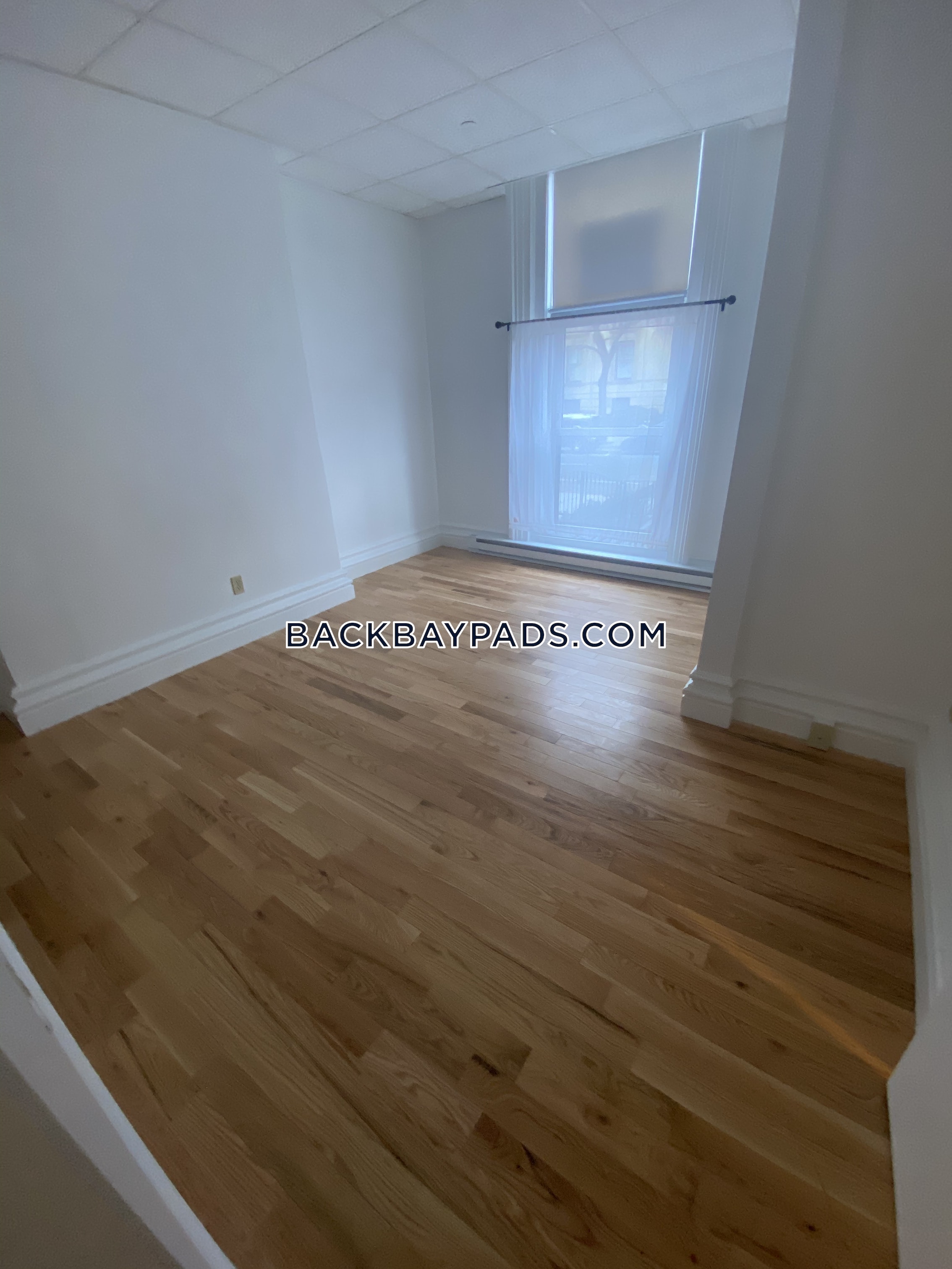 405 Beacon St, Back Bay