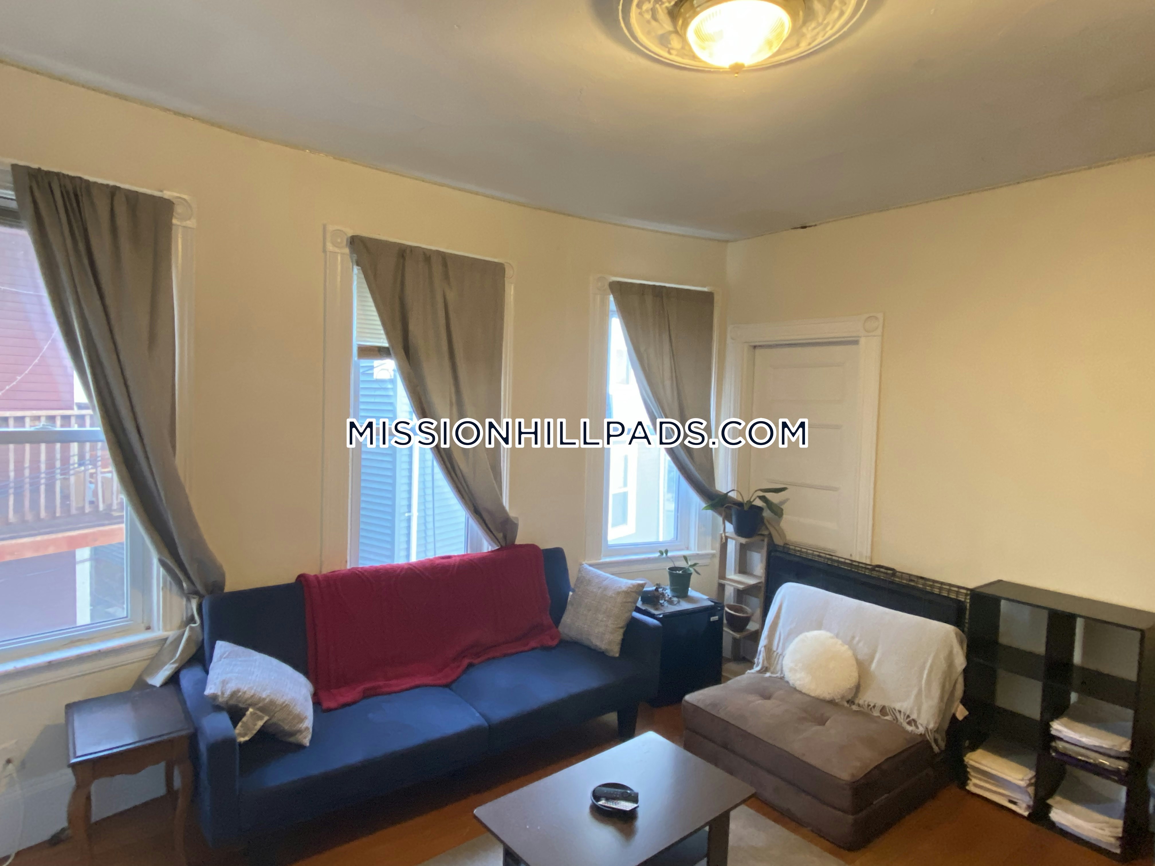 130 Calumet St, Mission Hill