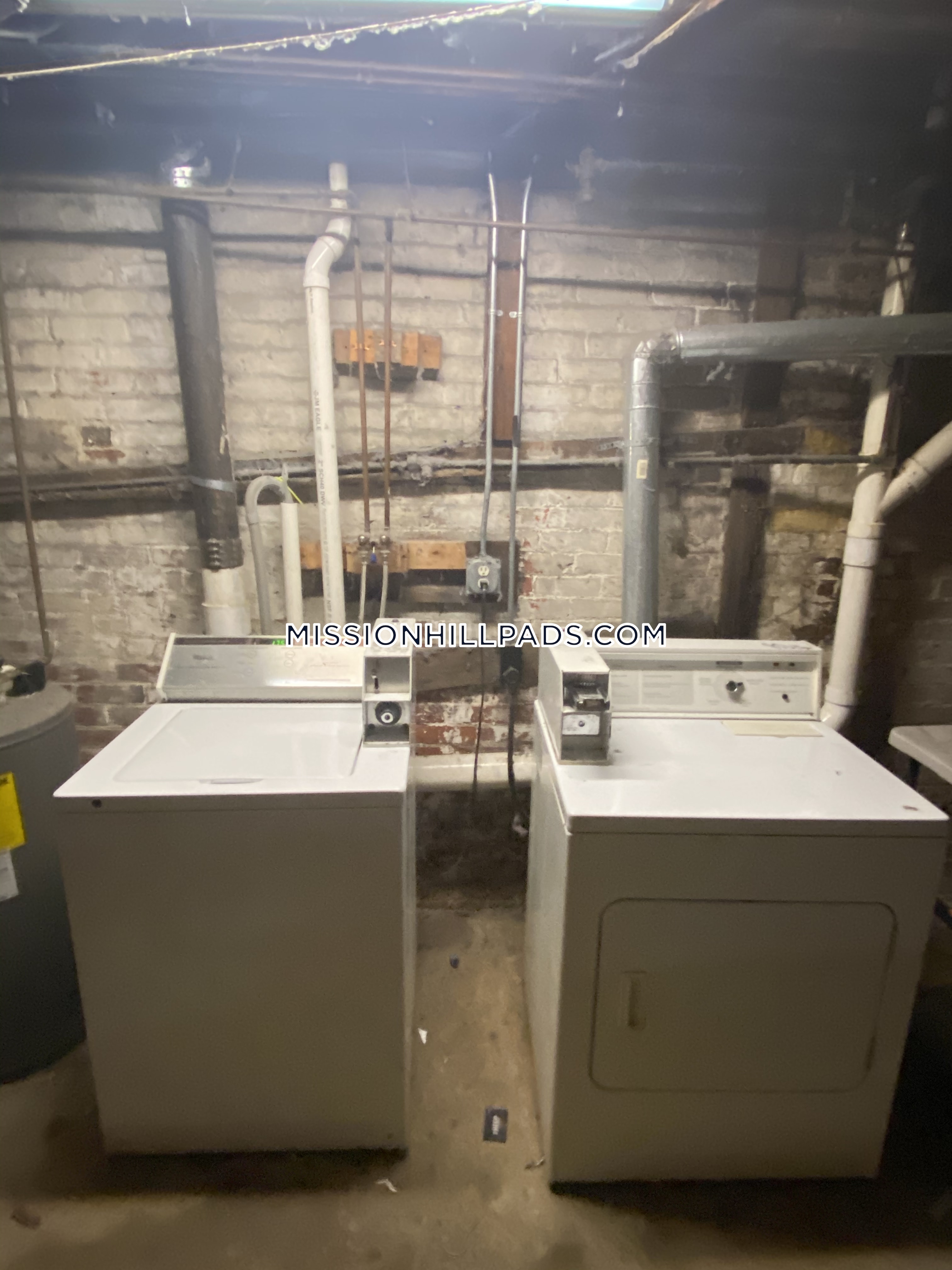 130 Calumet St, Mission Hill