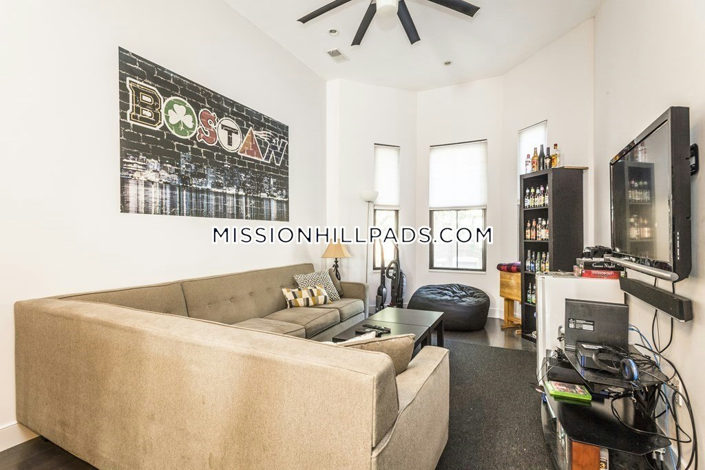 25 Worthington St, Mission Hill