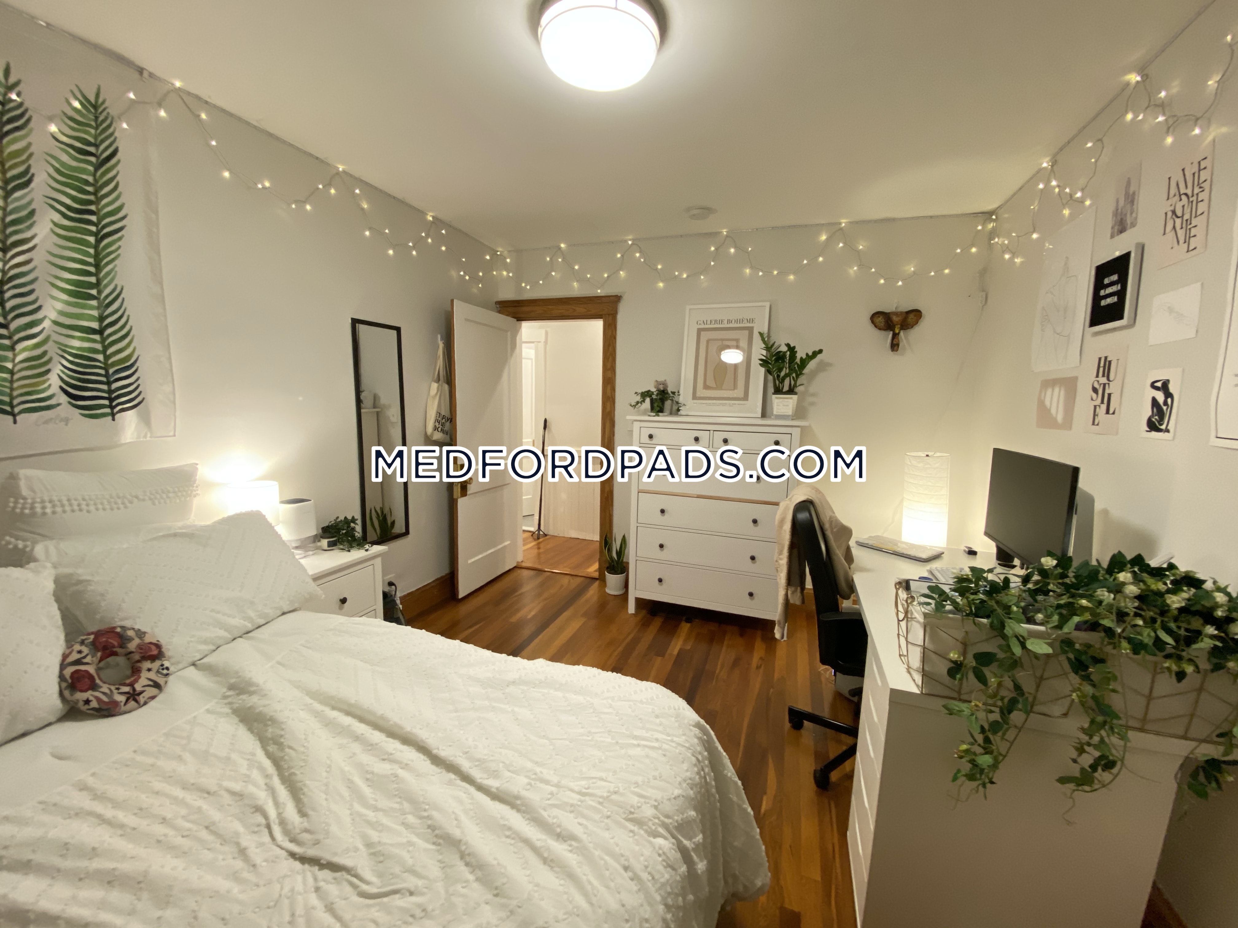 45 Bowdoin St, Tufts University