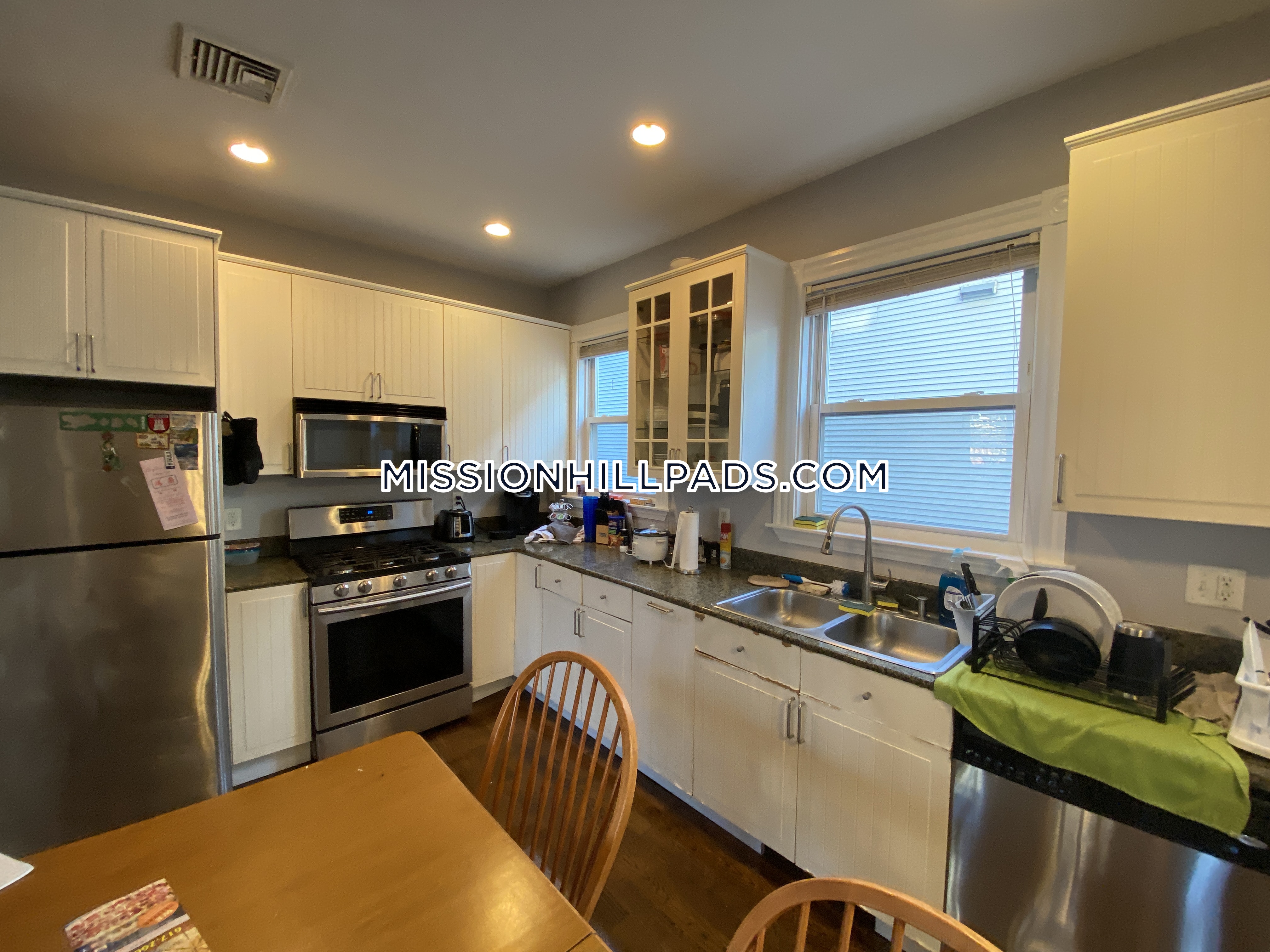 19 Parker Hill Ave, Mission Hill