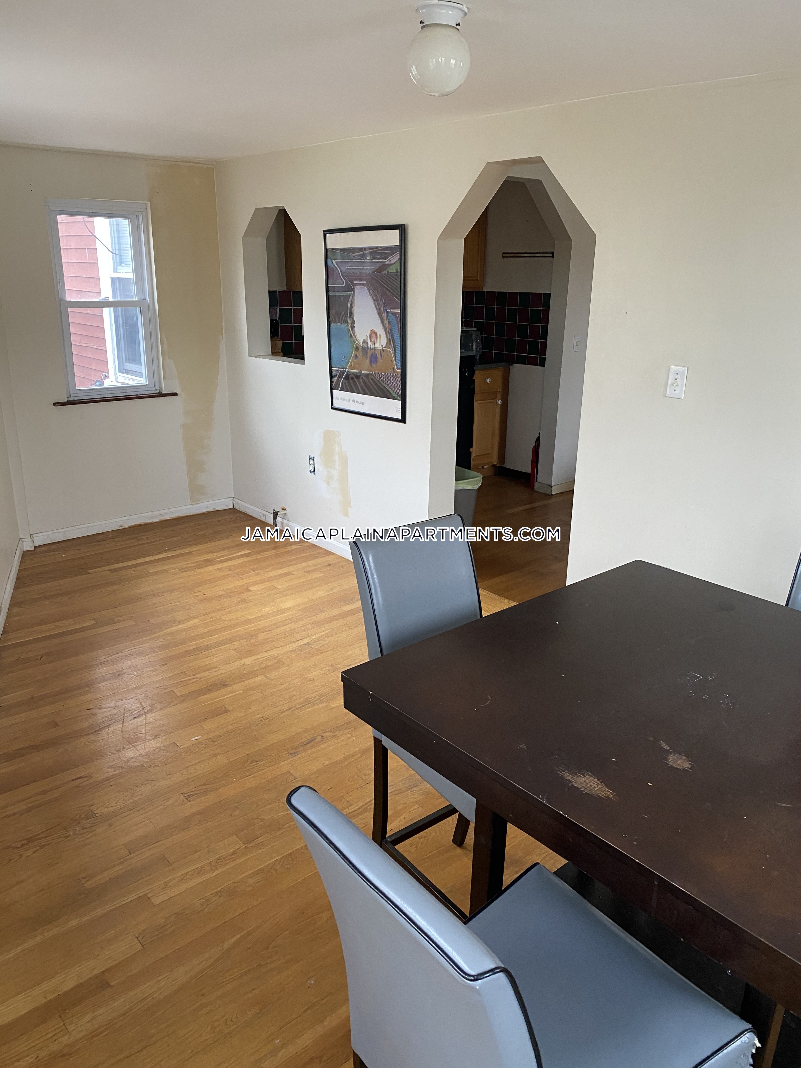 47 Creighton, Jamaica Plain