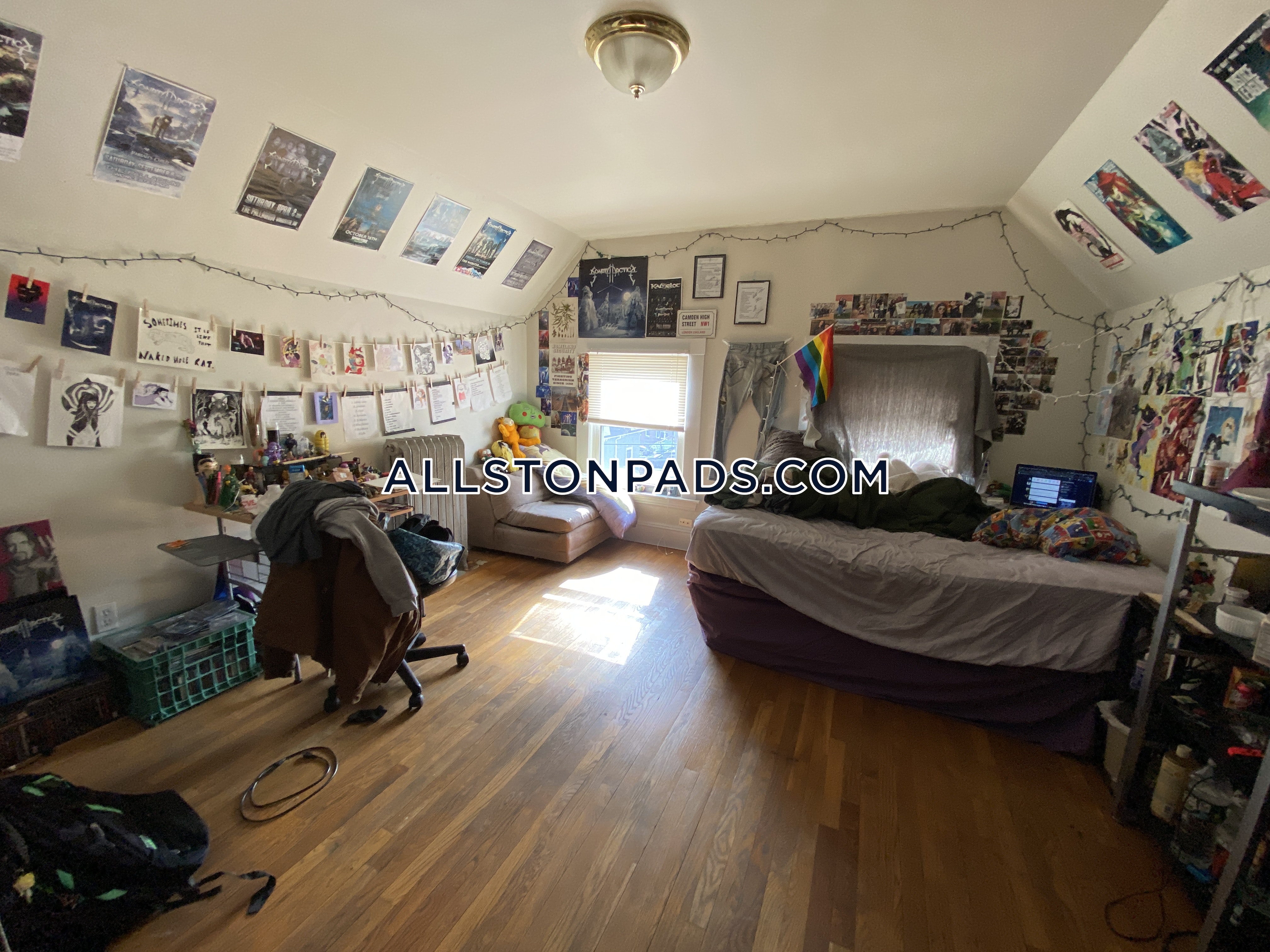 18 Greylock Rd, Allston