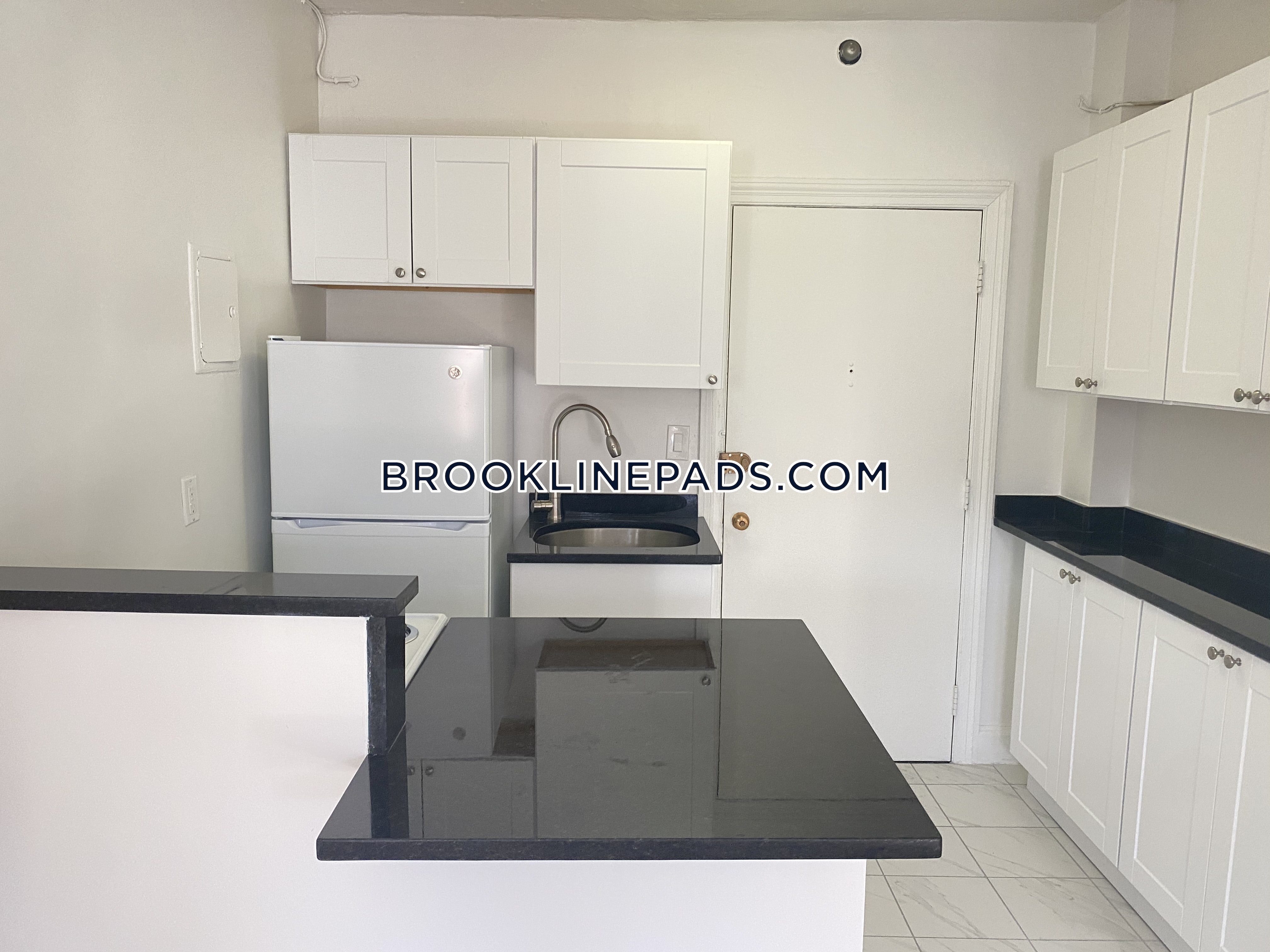 1223 Beacon St, Coolidge Corner