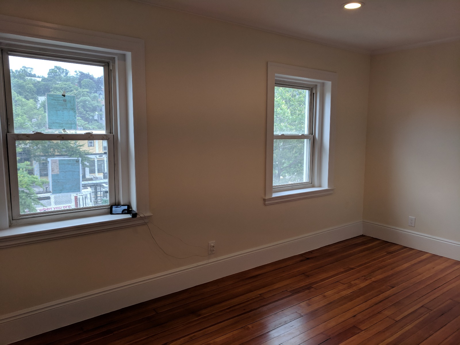 1616 Beacon St, Washington Square