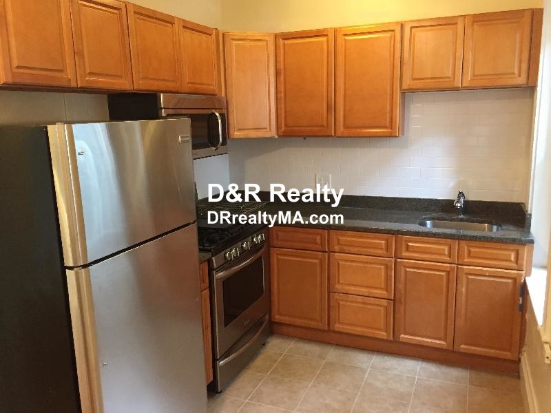 1616 Massachusetts Ave, Harvard Square