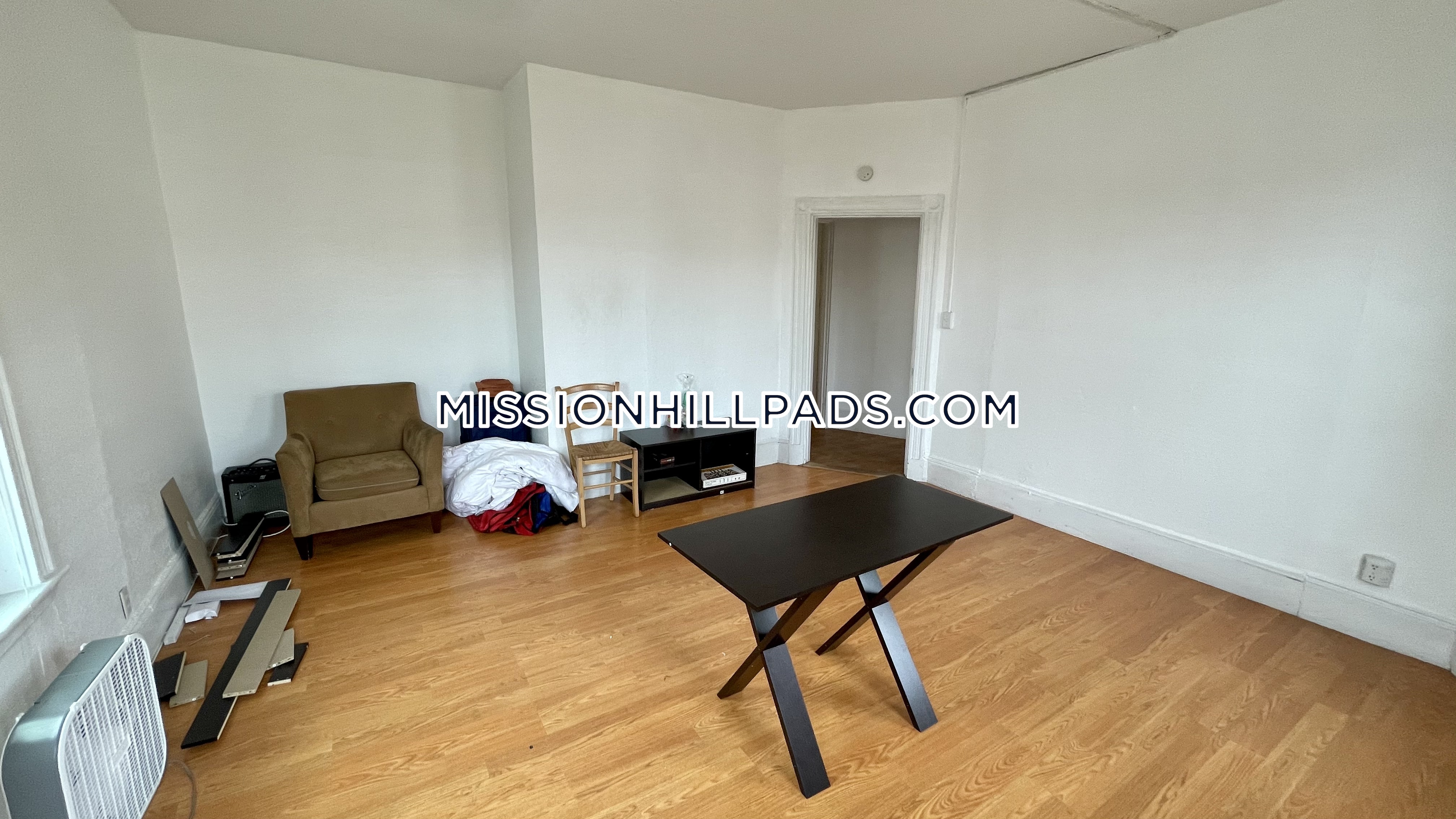 34 Cherokee St, Mission Hill