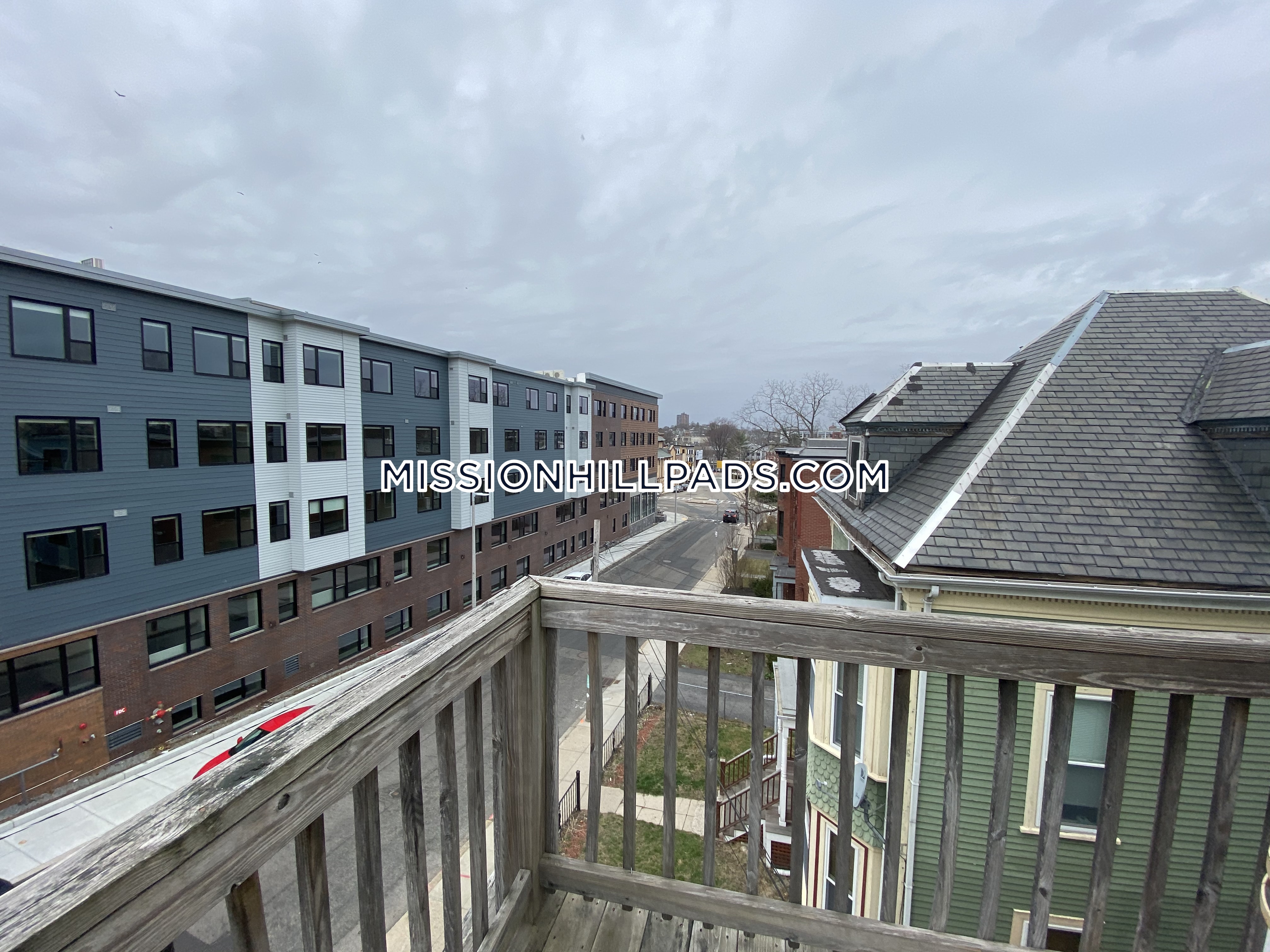 10 Westminster Ave, Roxbury