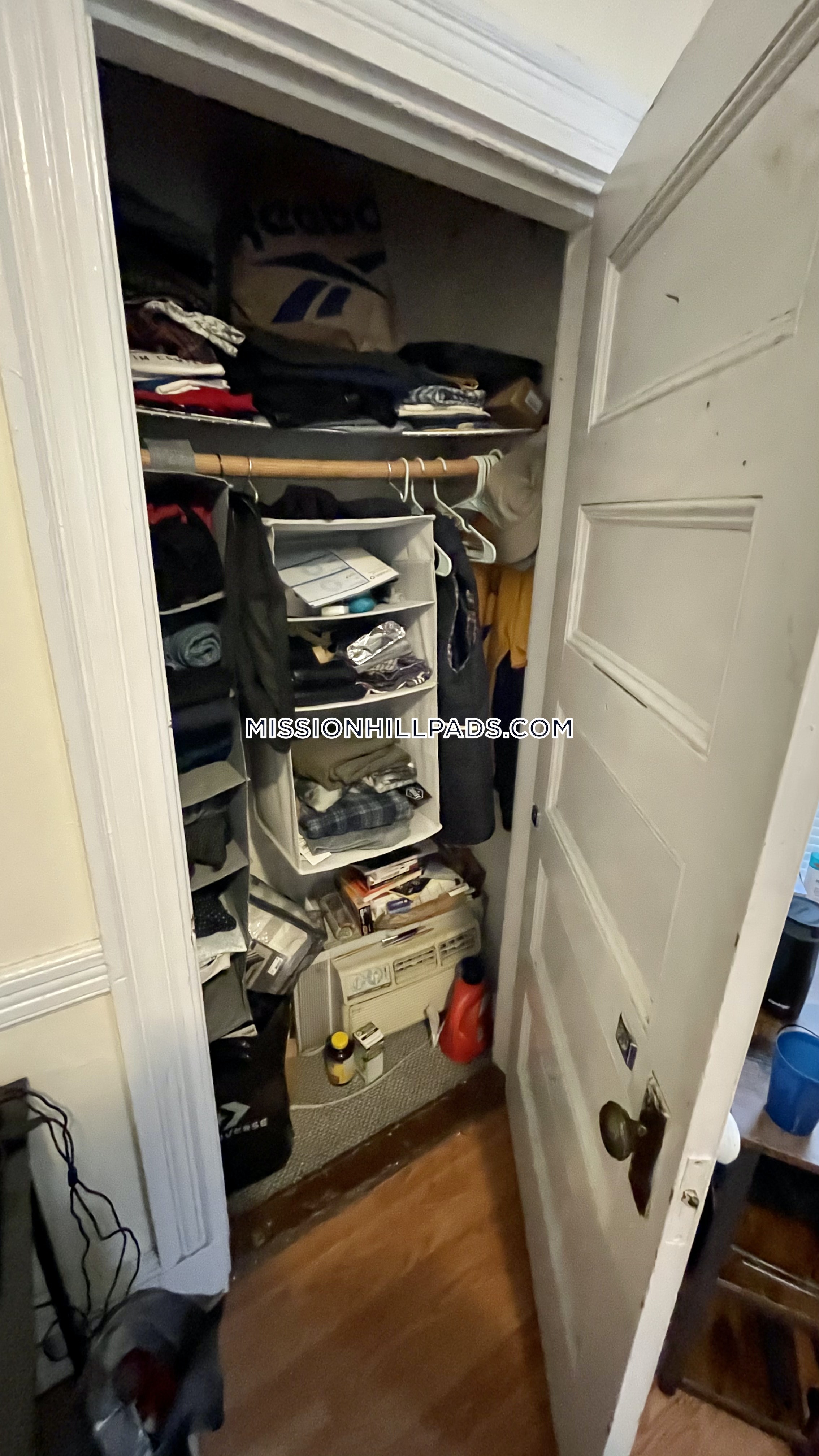 34 Cherokee St, Mission Hill