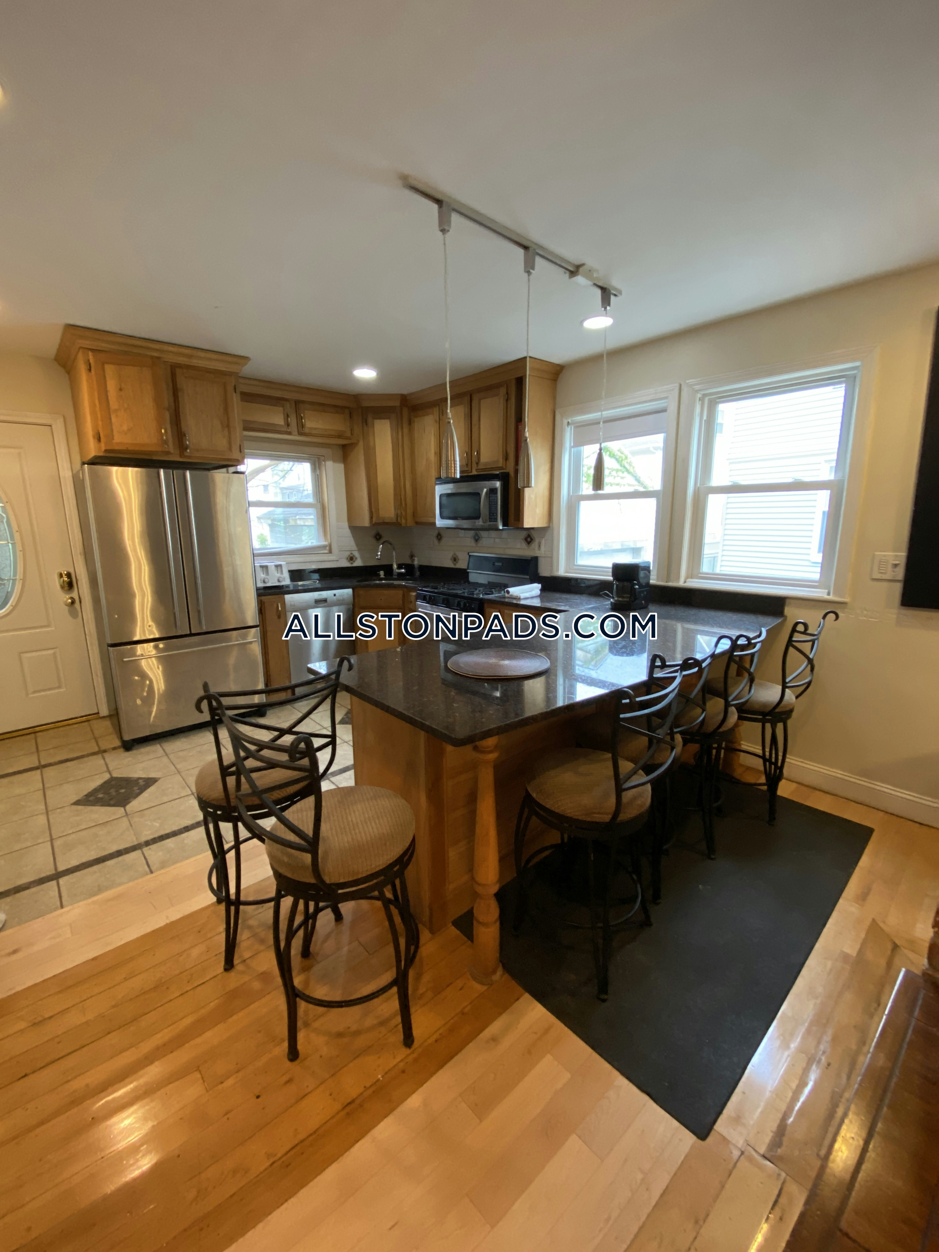 17 Holman St, Lower Allston