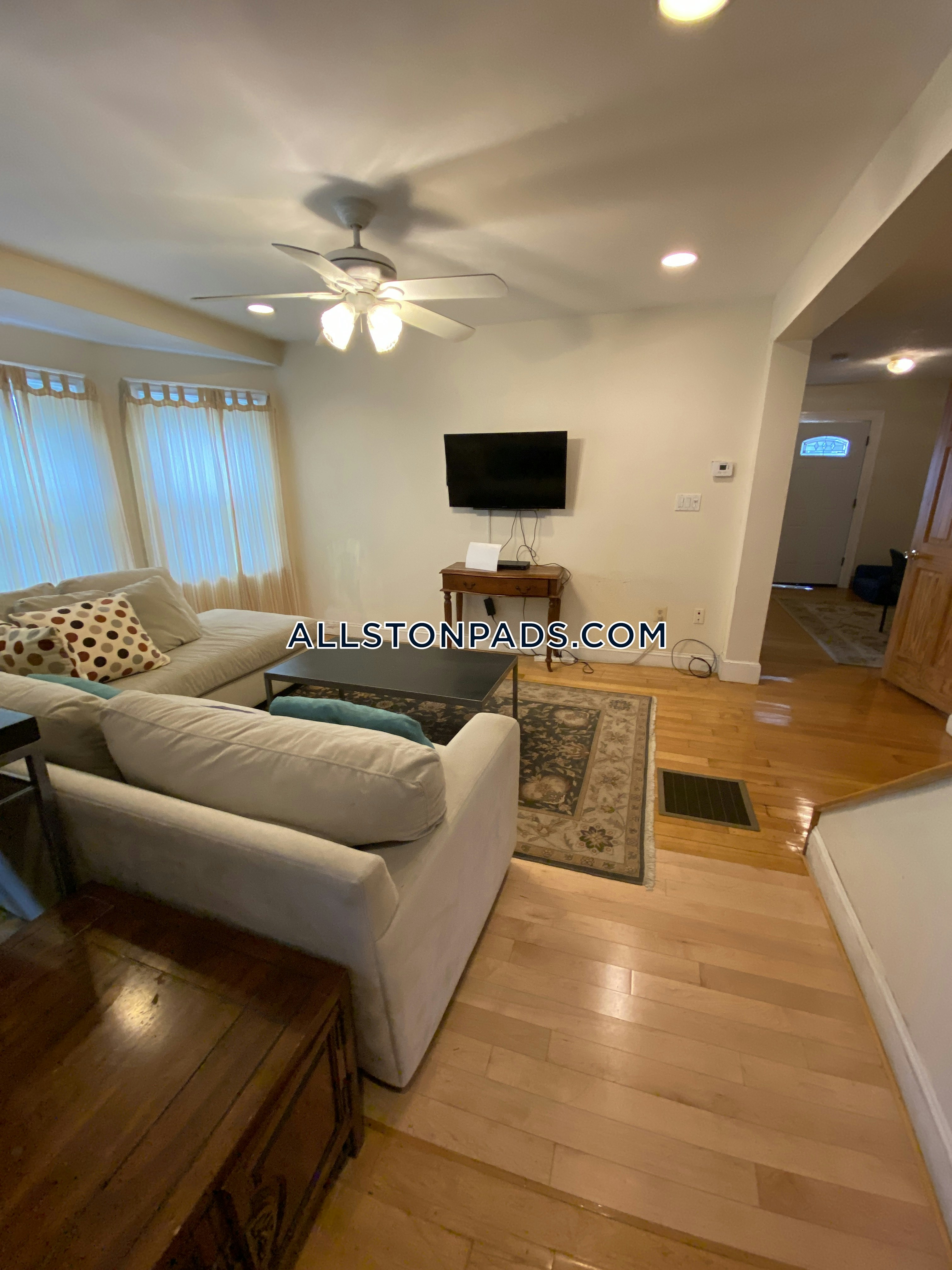 17 Holman St, Lower Allston