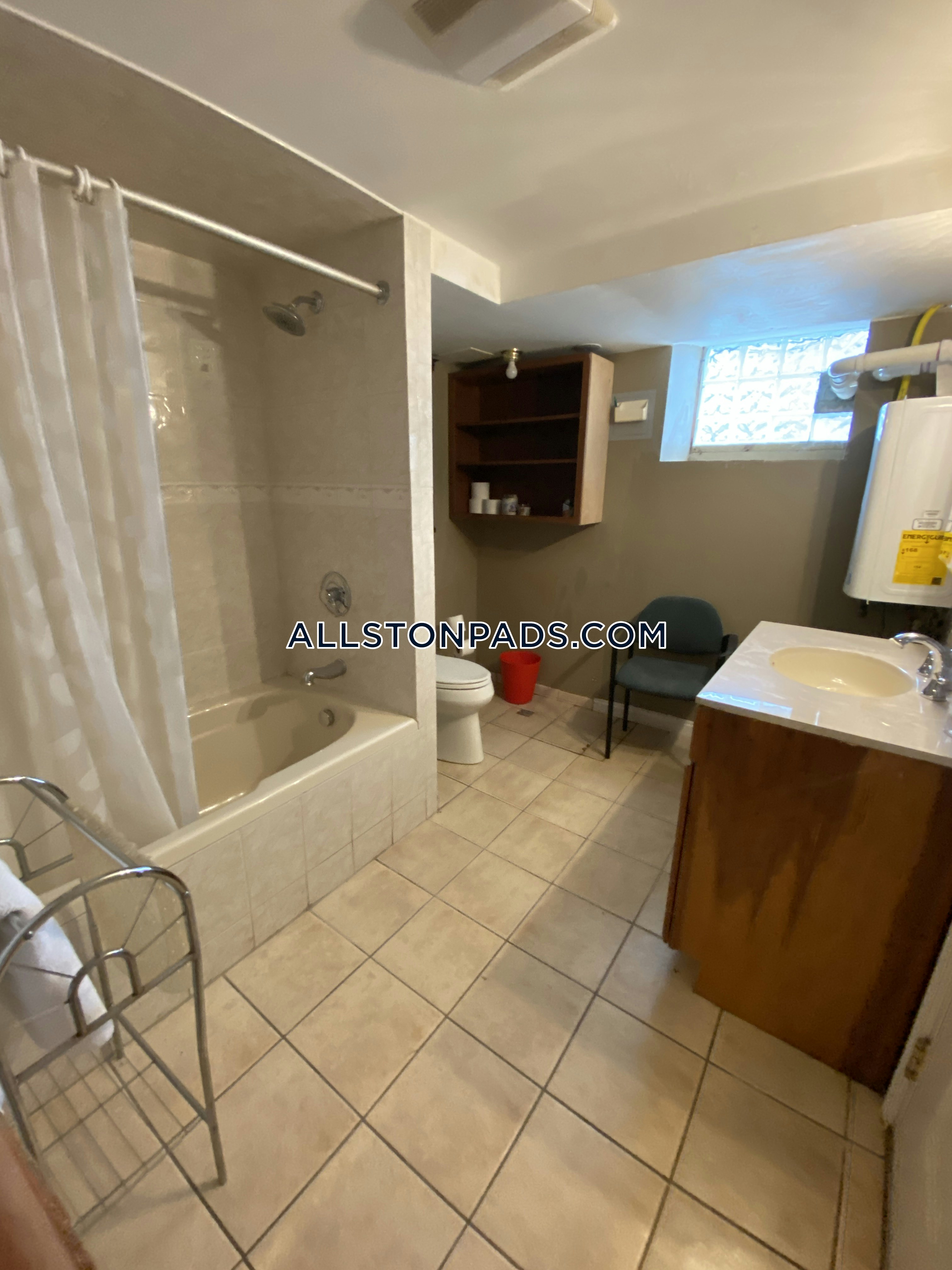 17 Holman St, Lower Allston