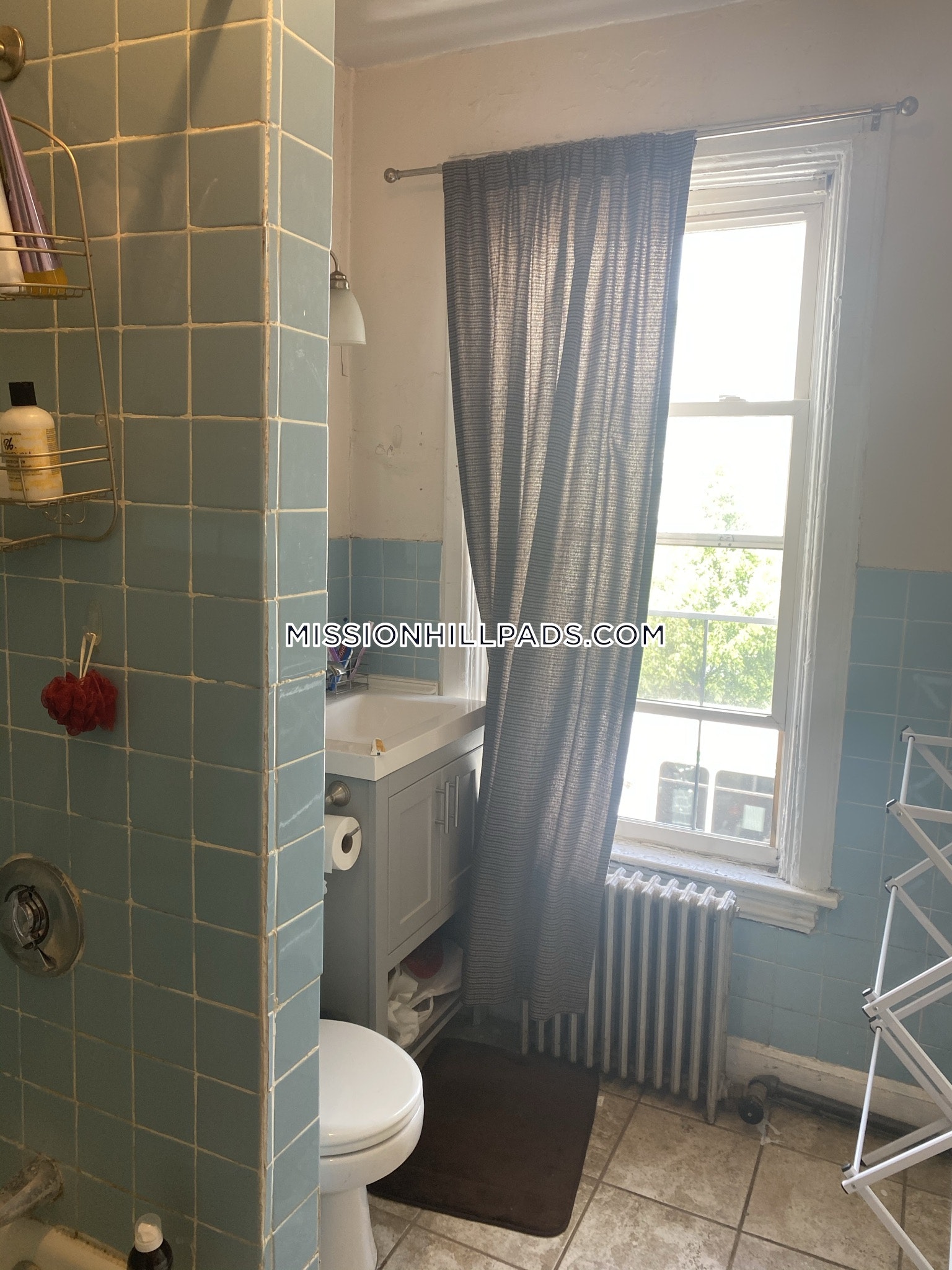 688 Parker St, Mission Hill