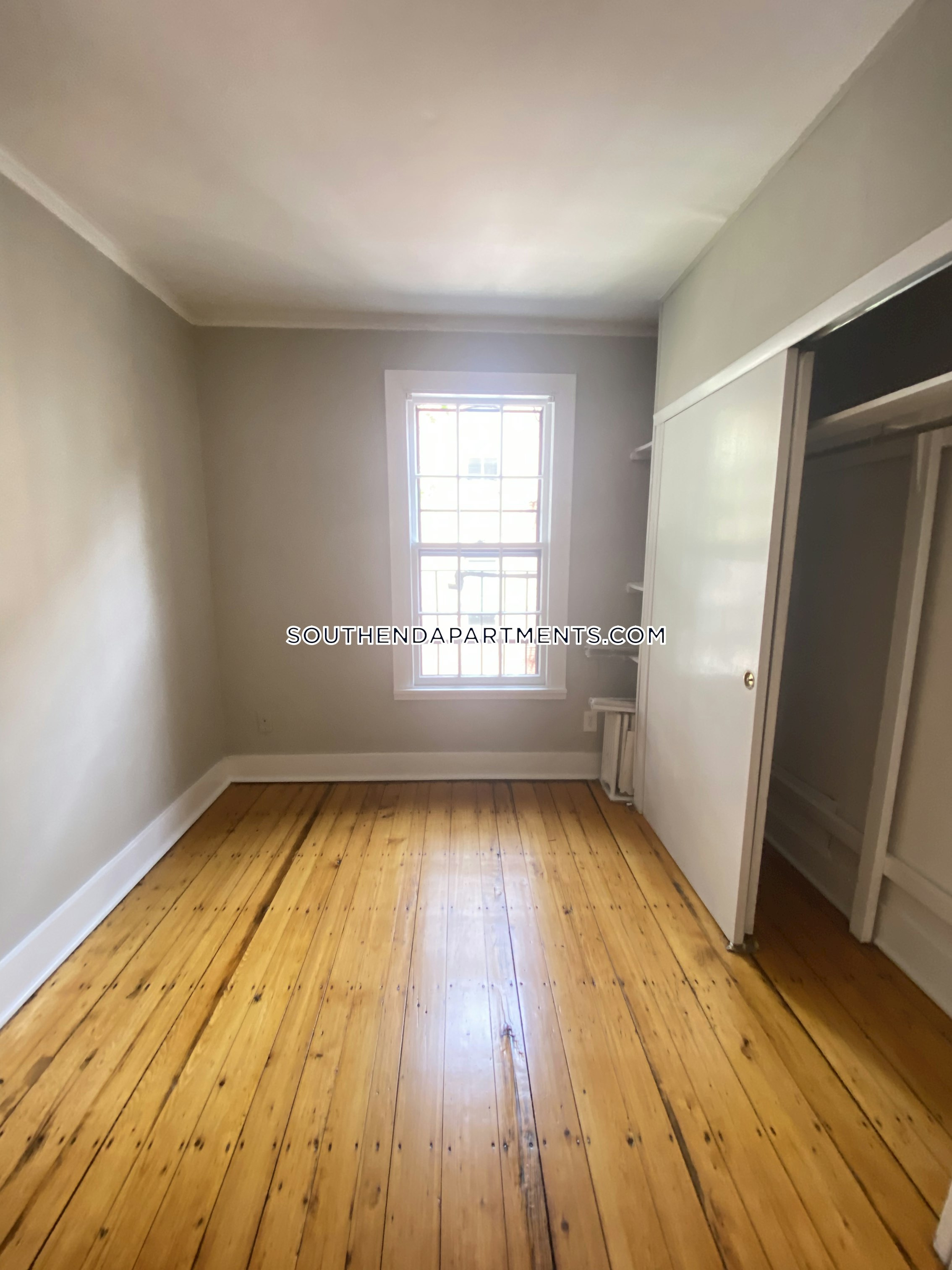 33 Gray St, South End