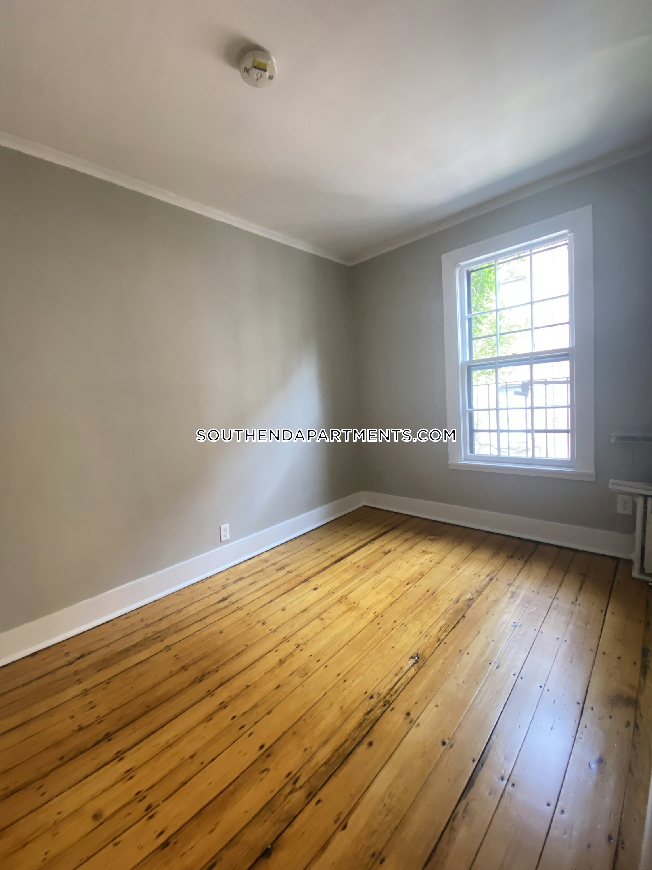 33 Gray St, South End