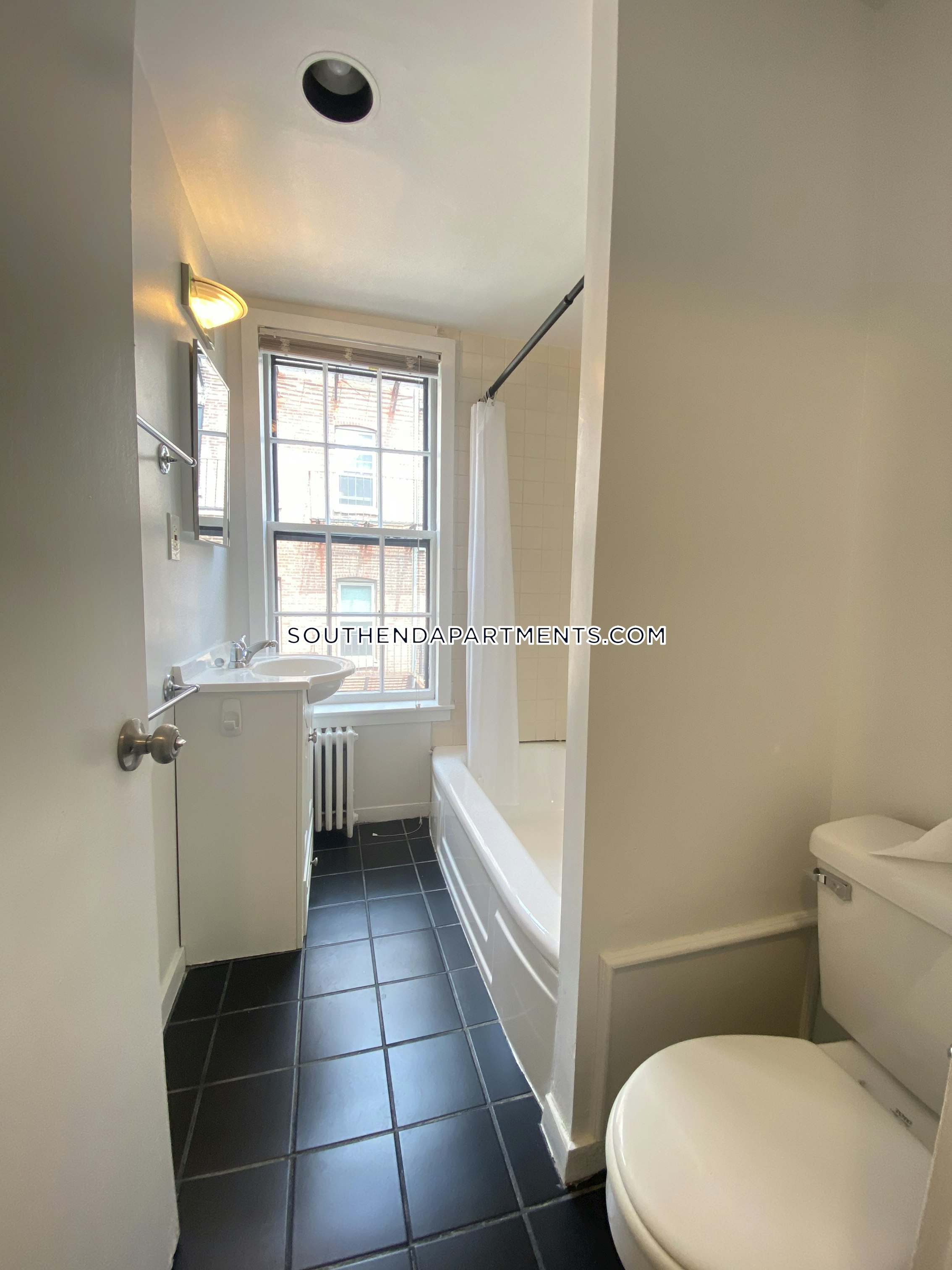 33 Gray St, South End