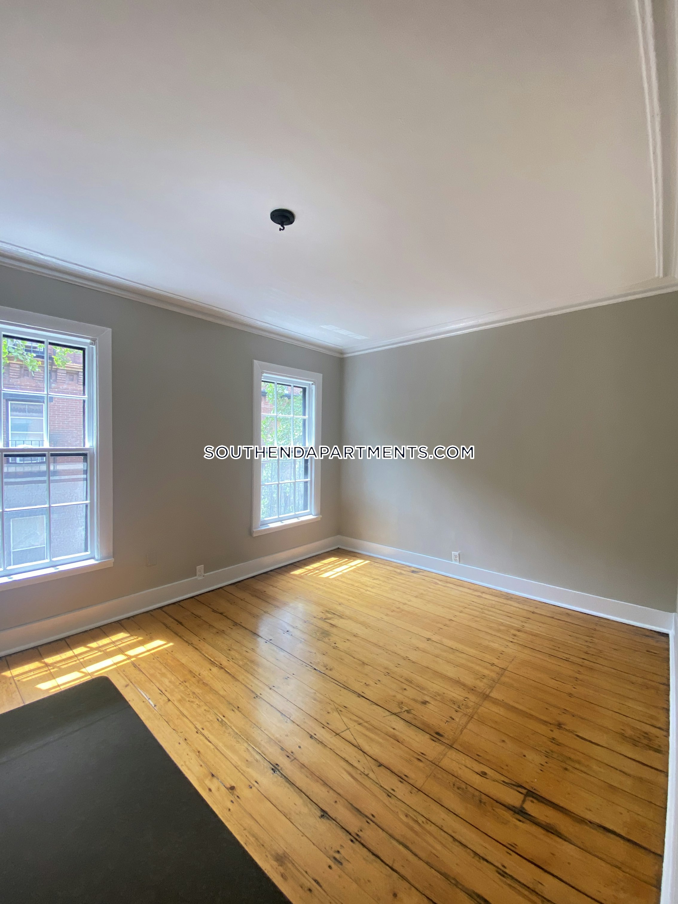 33 Gray St, South End