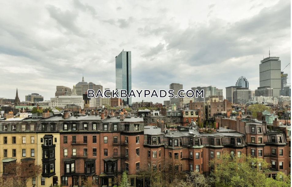 214 Beacon St, Back Bay