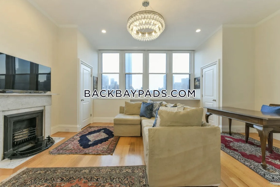 214 Beacon St, Back Bay