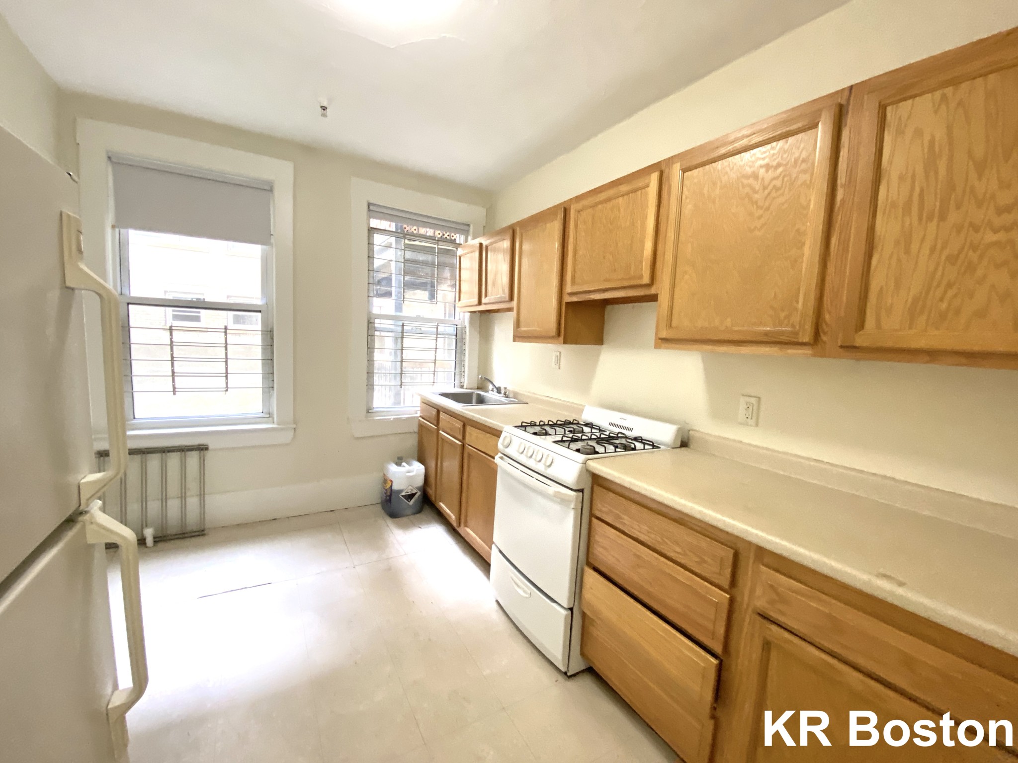 1626 Commonwealth, Brighton