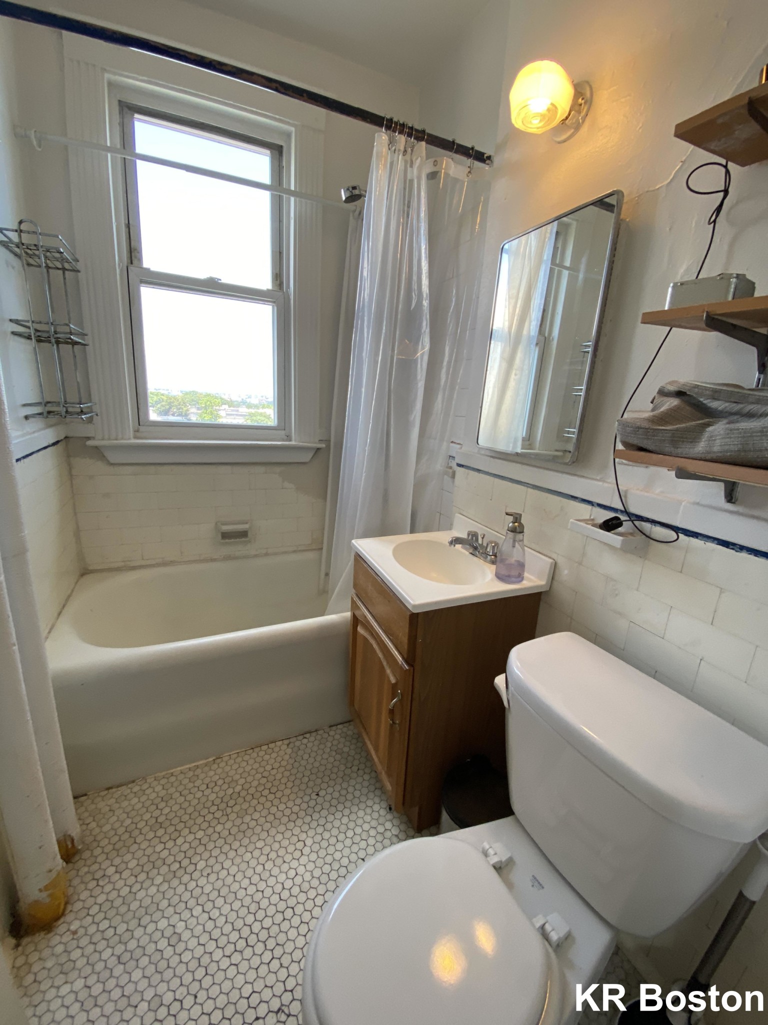 1626 Commonwealth Ave, Brighton