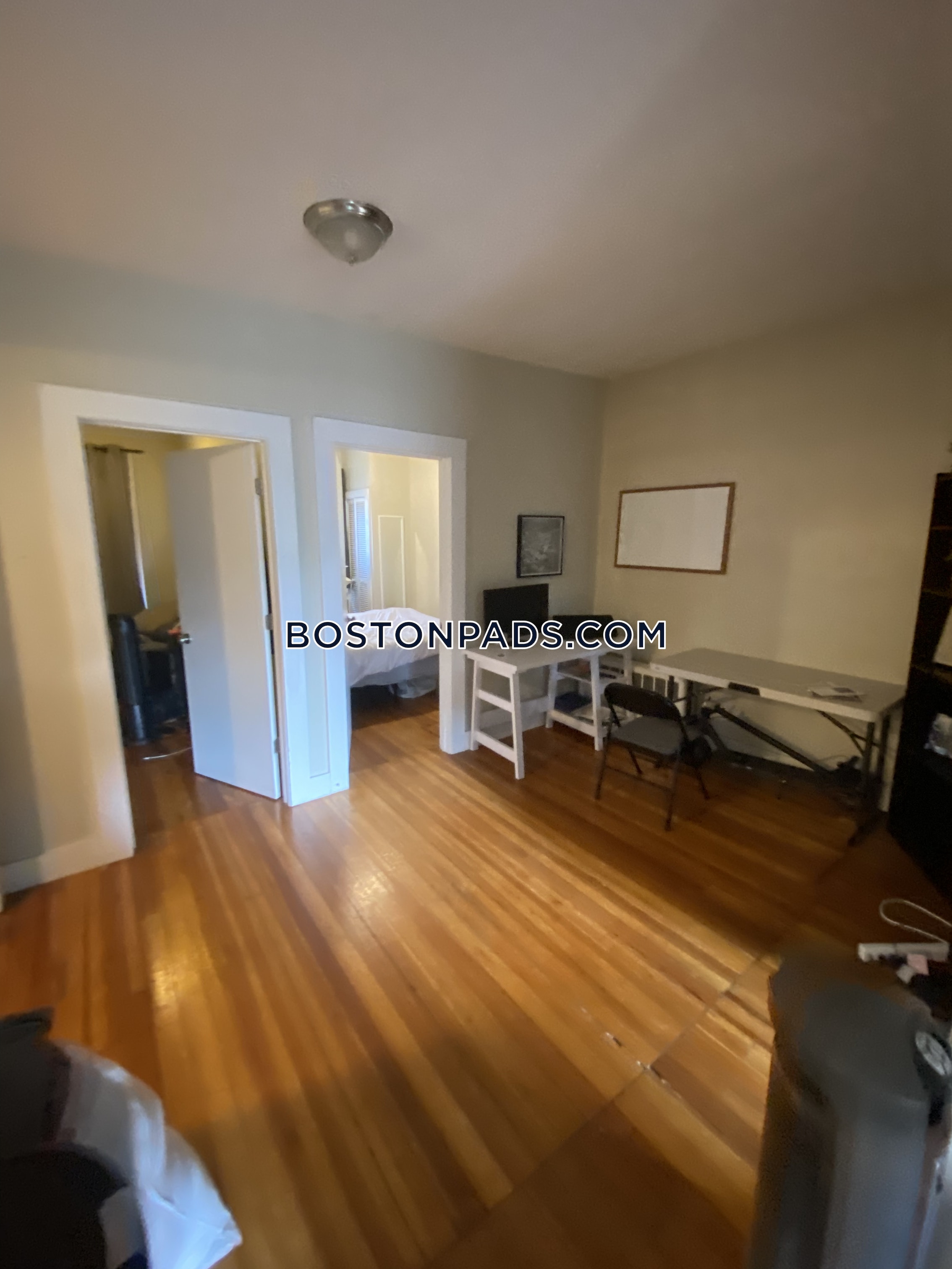 435 Hanover, North End