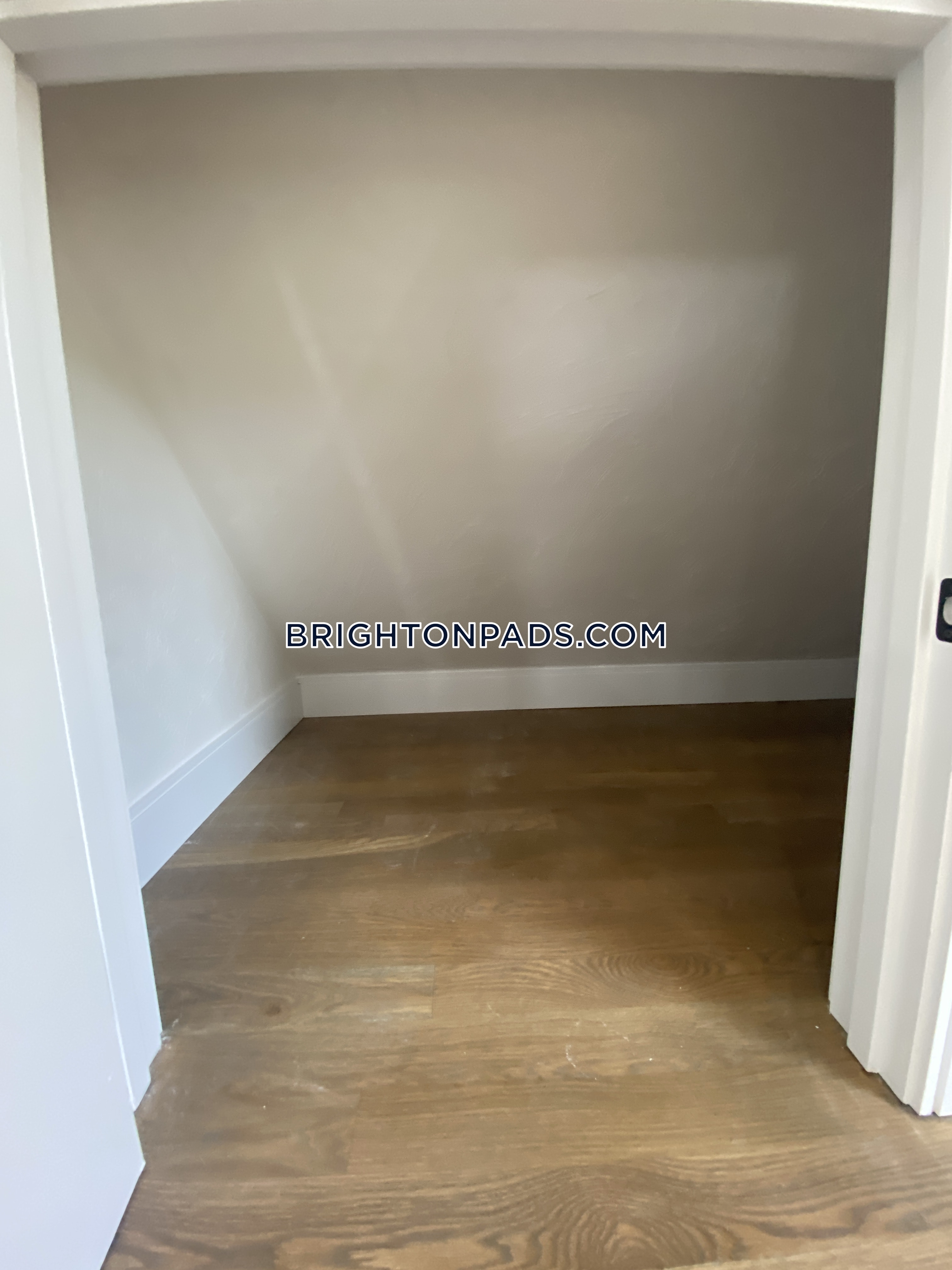 153 Foster St, Brighton