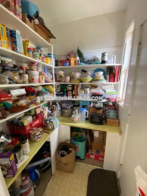 50 Fisher Ave, Mission Hill