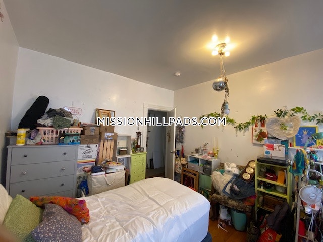 50 Fisher Ave, Mission Hill