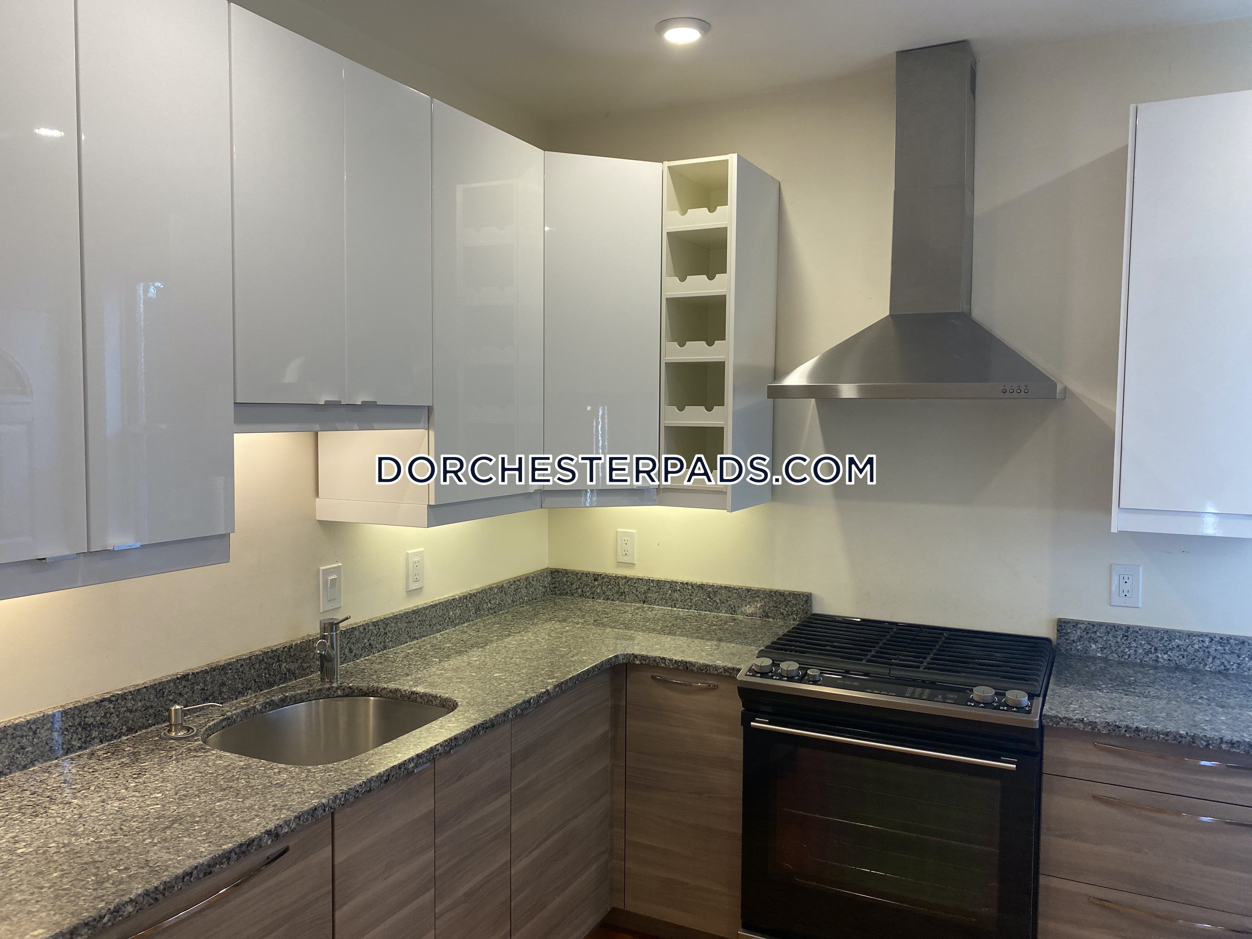 31 Edison Grn, Dorchester