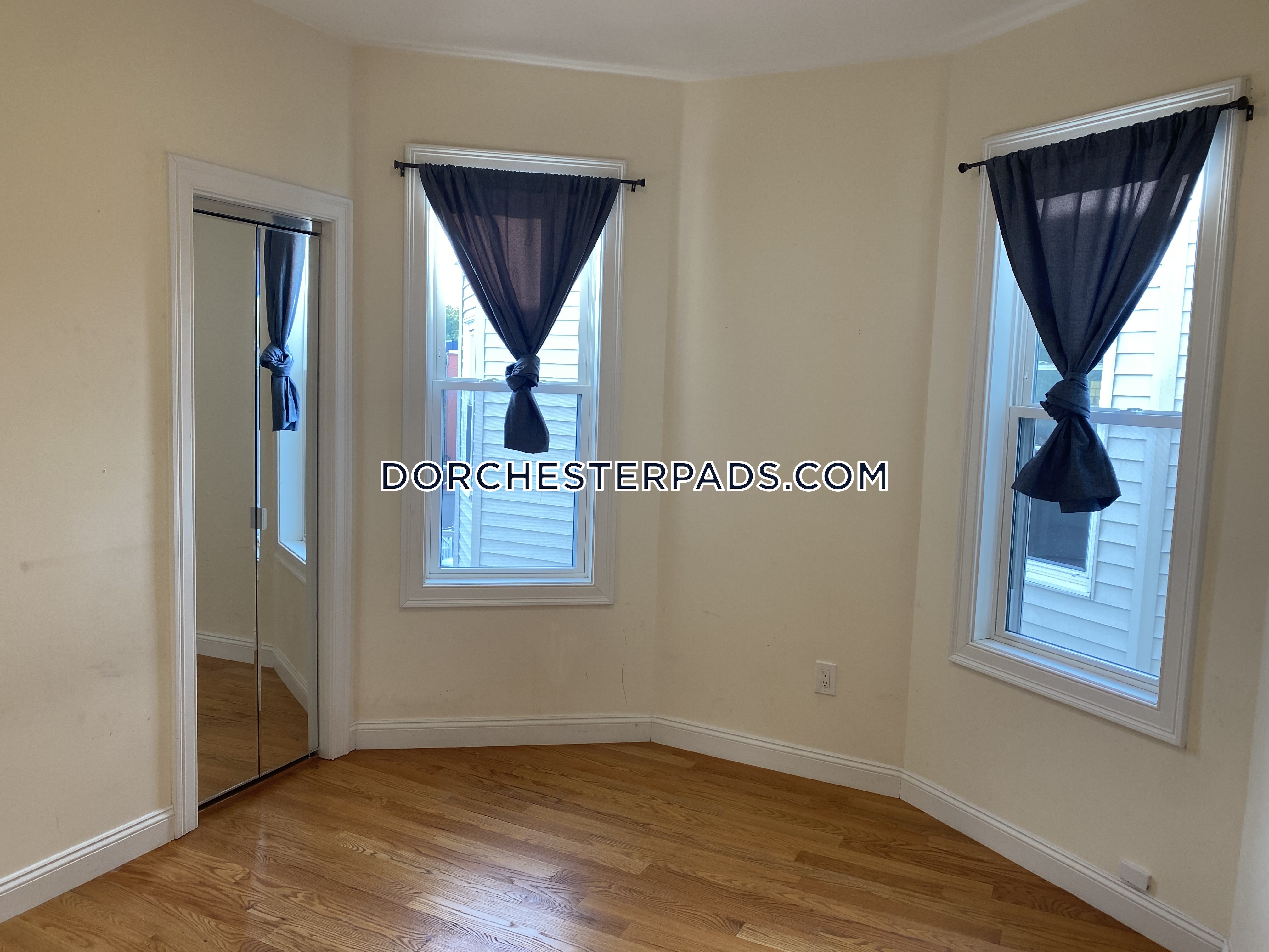 31 Edison Grn, Dorchester