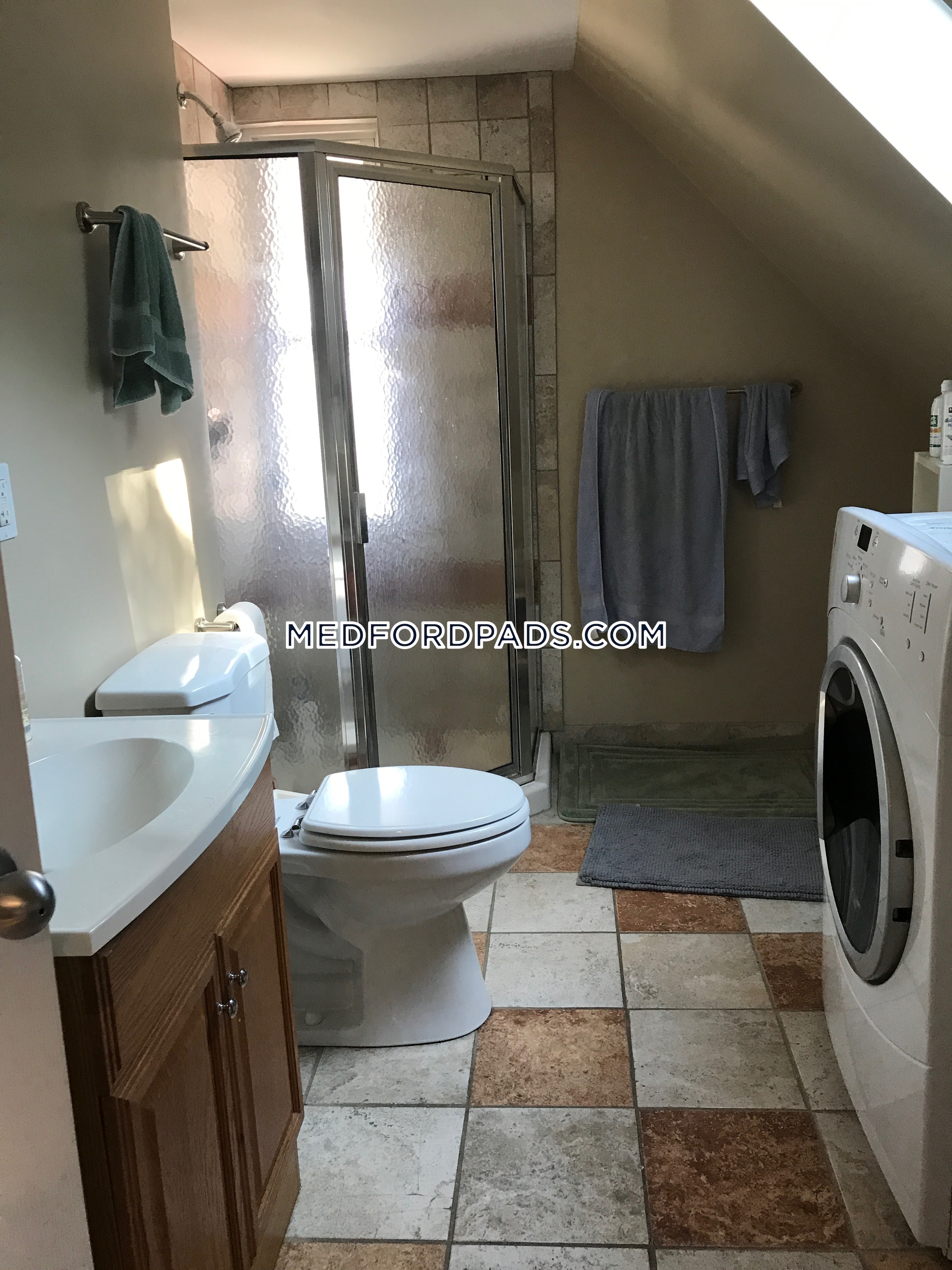 79 Lyman Ave, Tufts University