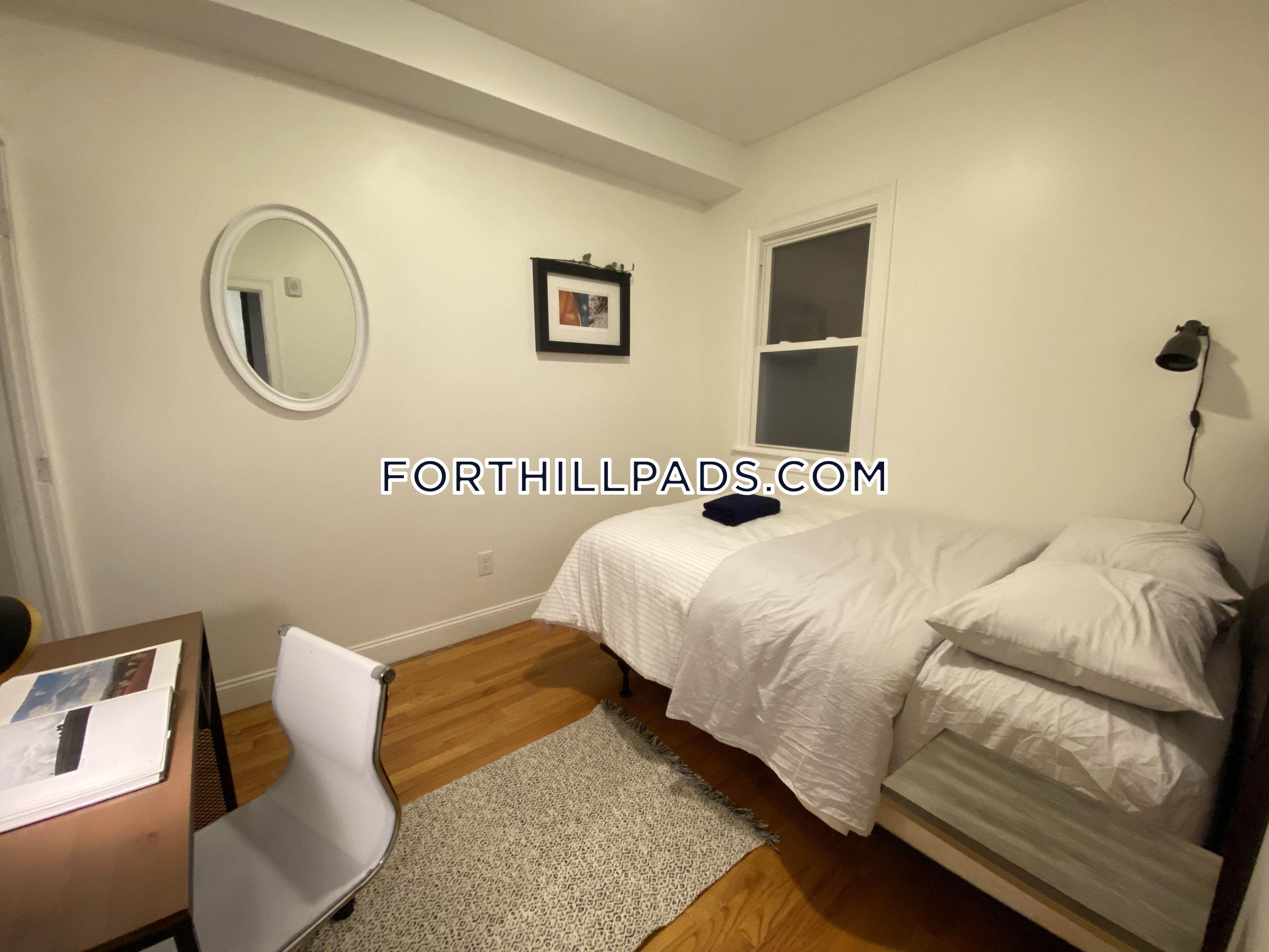 48 Guild St, Roxbury